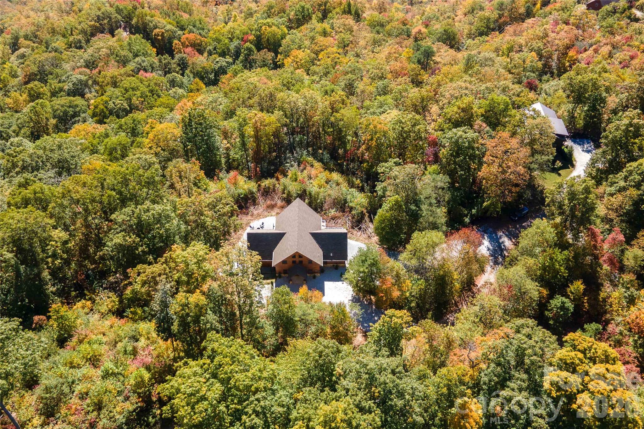 92 Cherahala Lane — Bryson City
