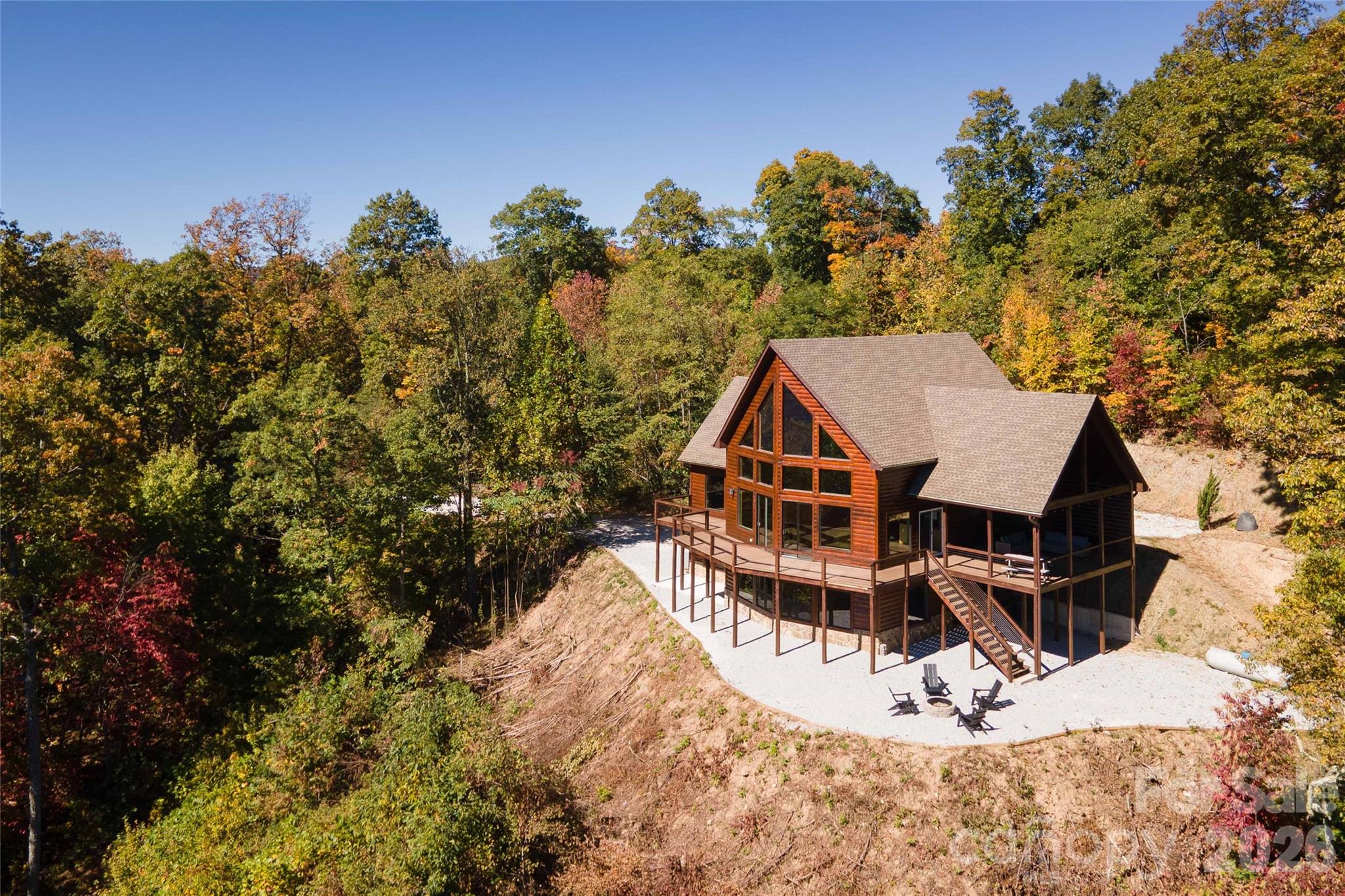 92 Cherahala Lane — Bryson City