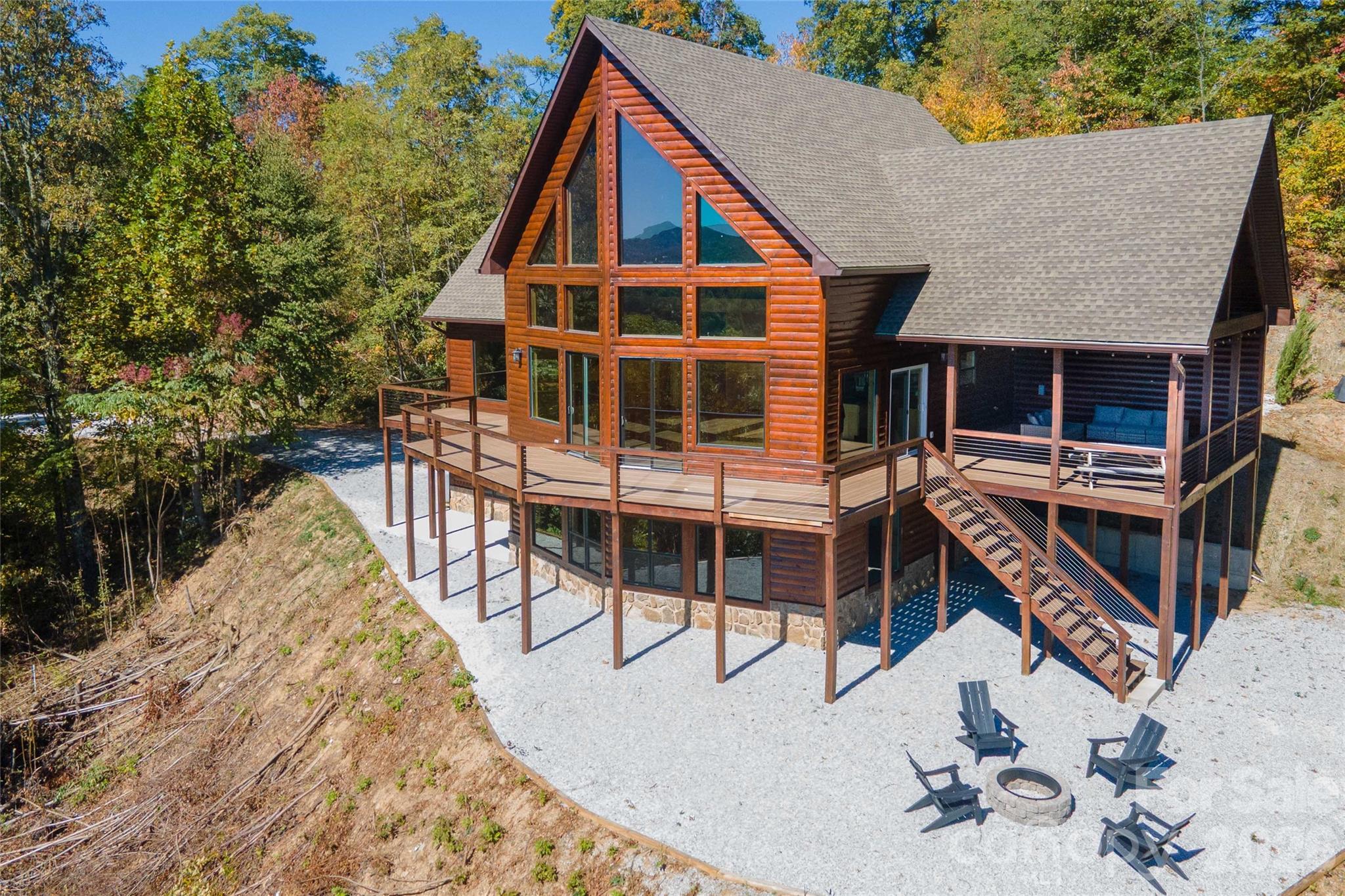 92 Cherahala Lane — Bryson City
