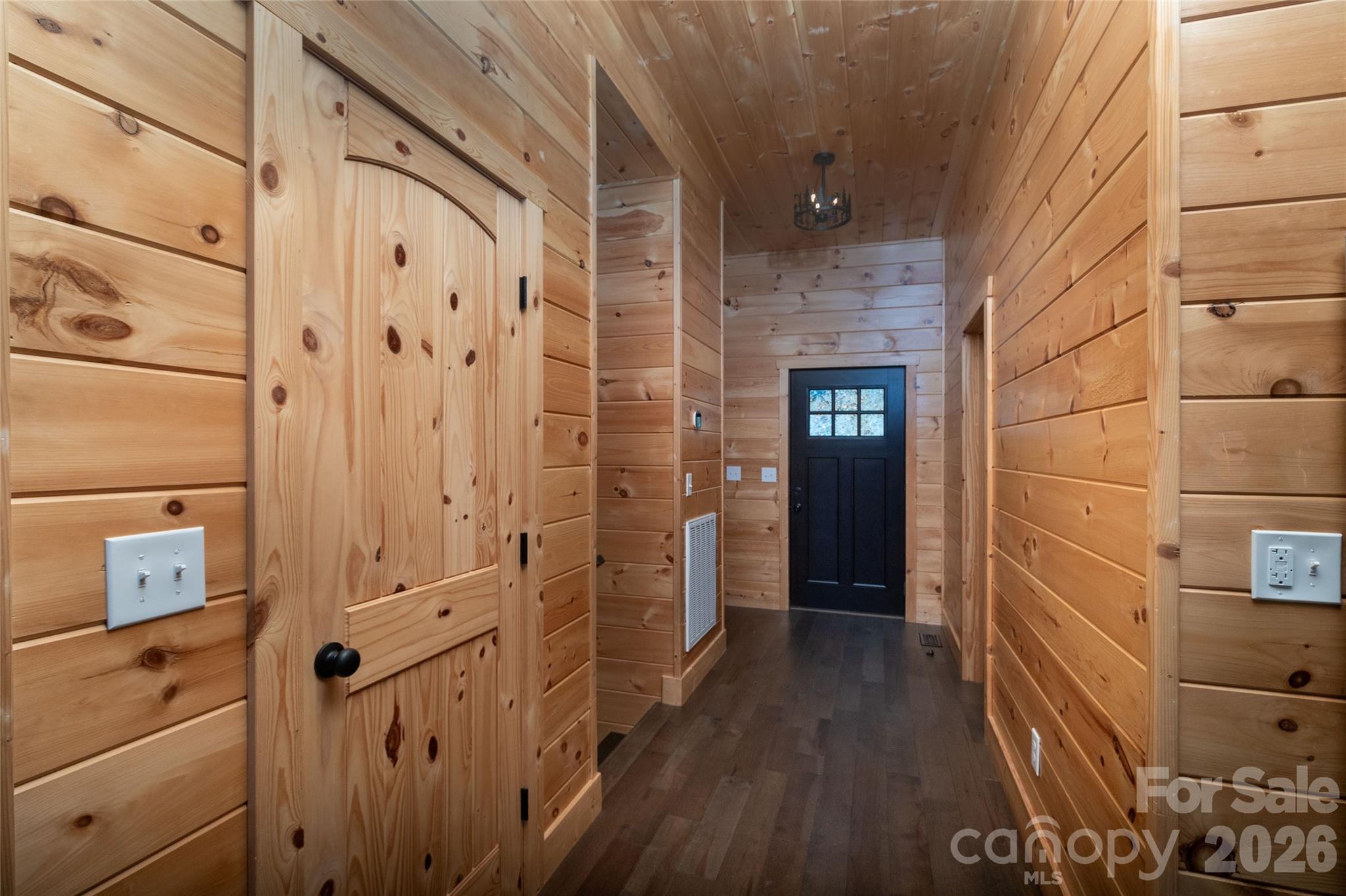 92 Cherahala Lane — Bryson City