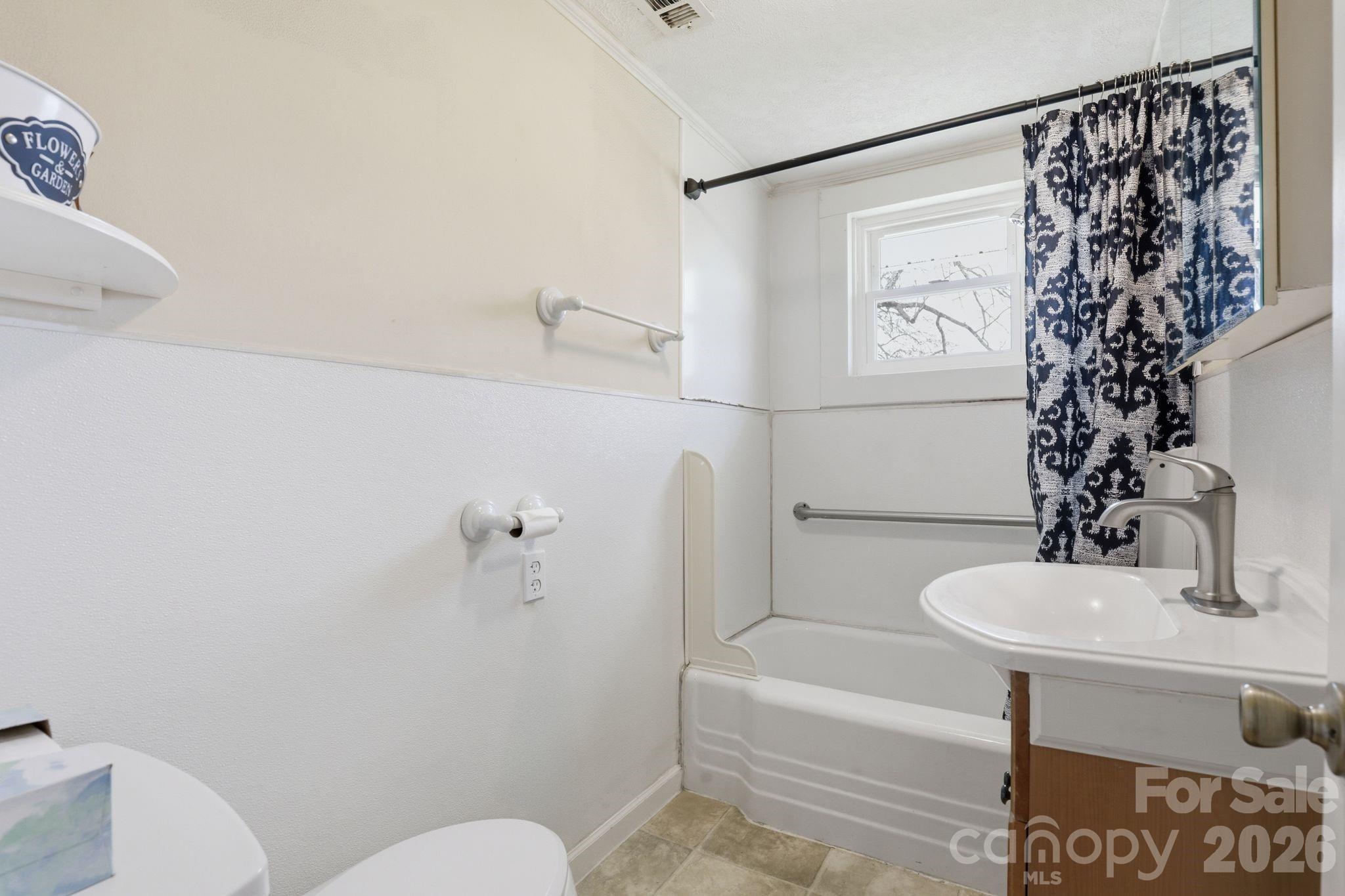 6998 Nobby Lail Road — Connelly Springs