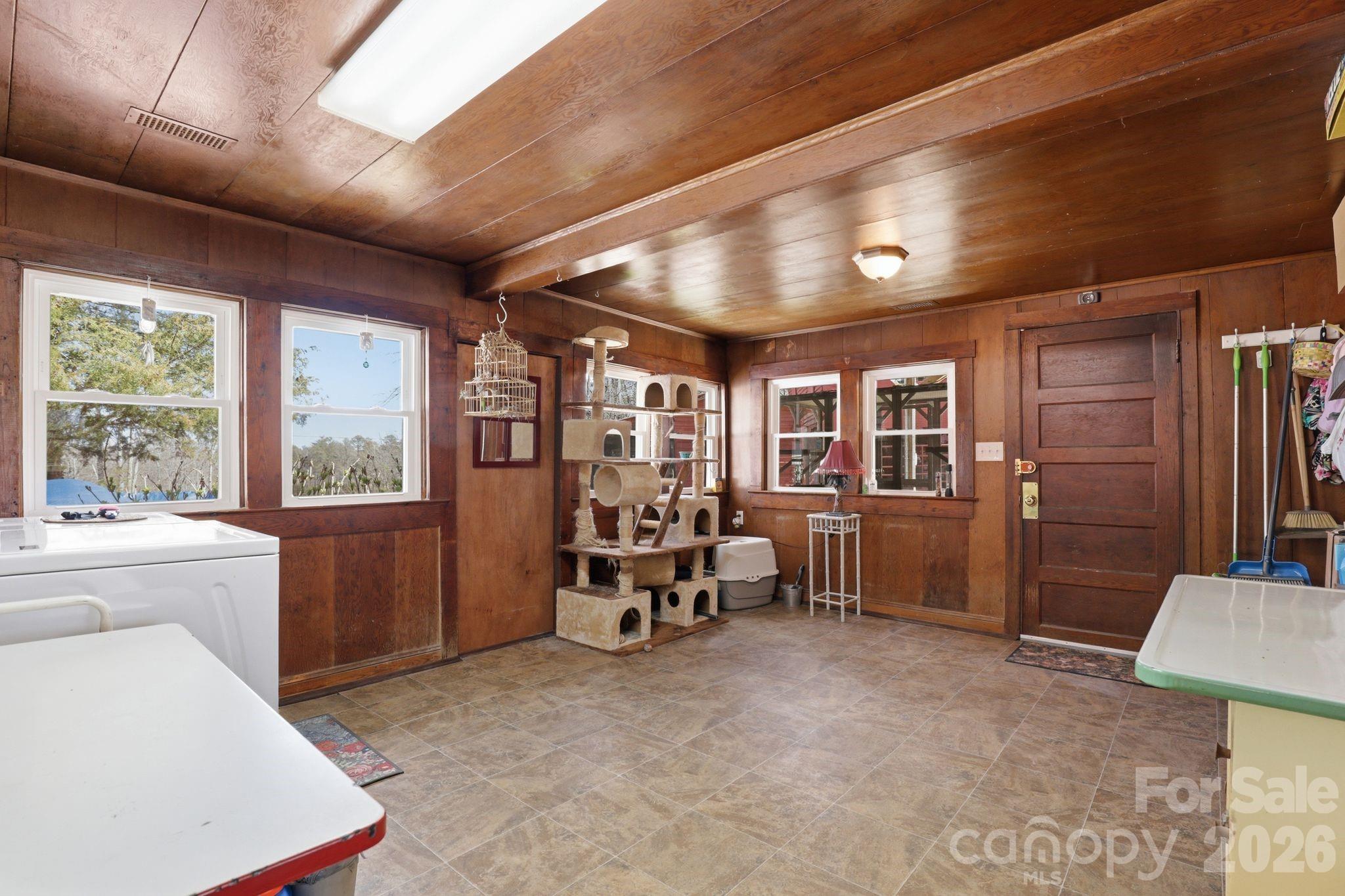 6998 Nobby Lail Road — Connelly Springs