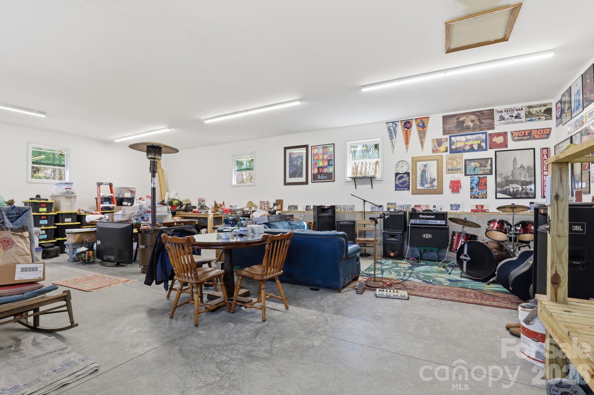 6998 Nobby Lail Road — Connelly Springs