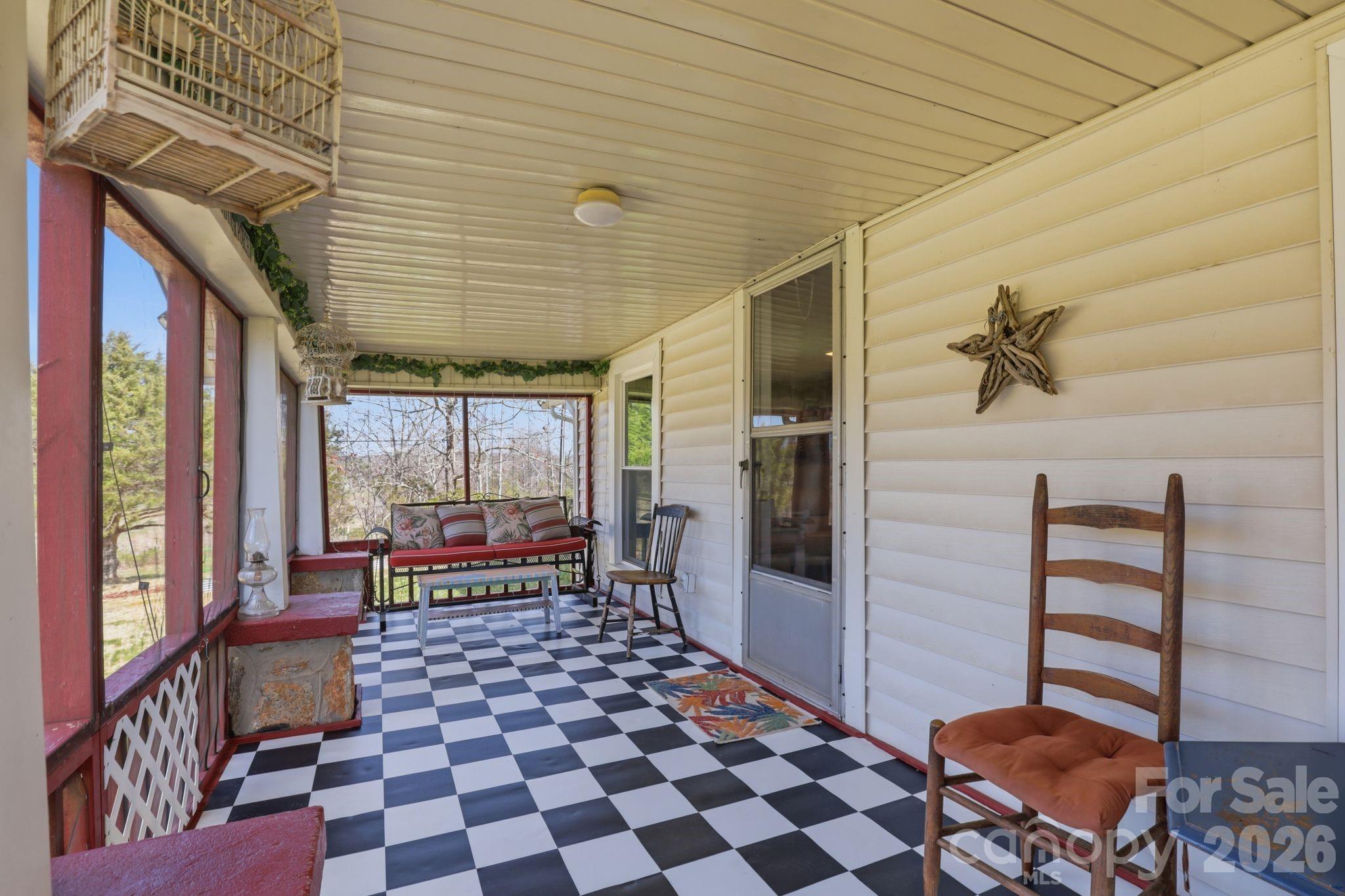 6998 Nobby Lail Road — Connelly Springs