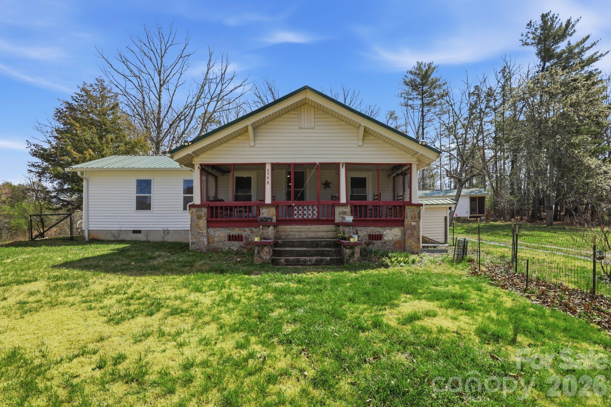 6998 Nobby Lail Road — Connelly Springs