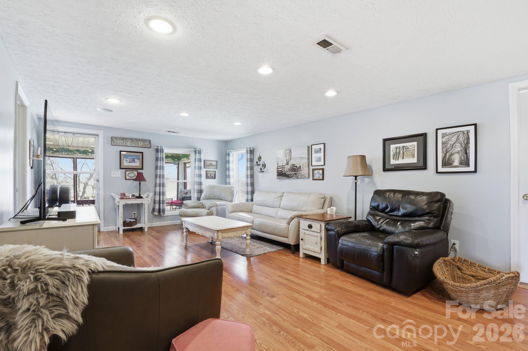 6998 Nobby Lail Road — Connelly Springs