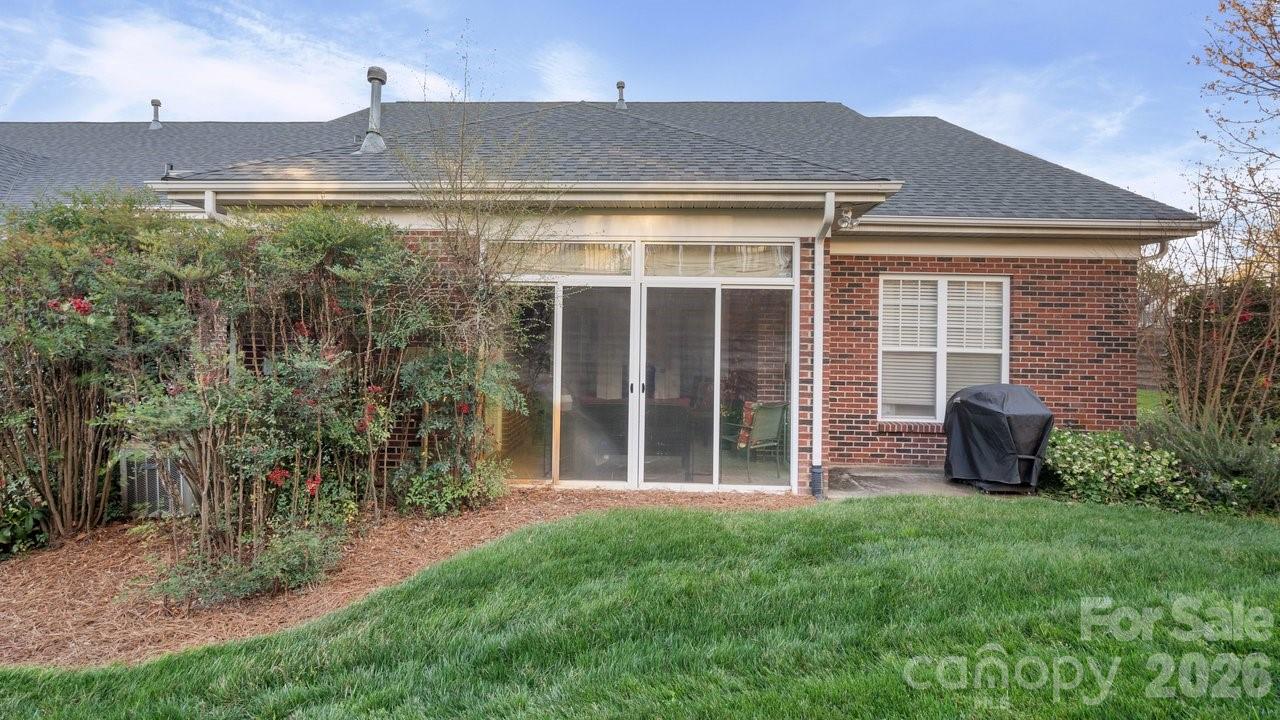 2820 Summer Valley Court — Charlotte