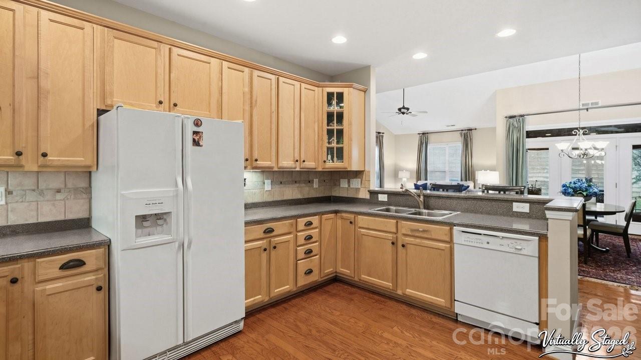2820 Summer Valley Court — Charlotte