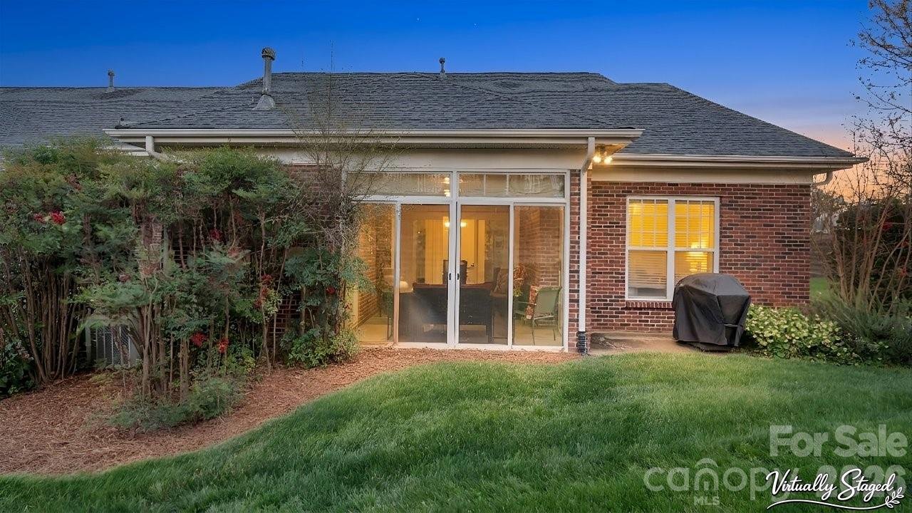 2820 Summer Valley Court — Charlotte