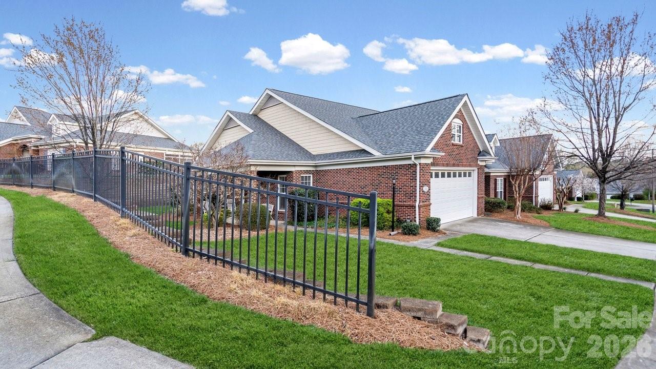 2820 Summer Valley Court — Charlotte