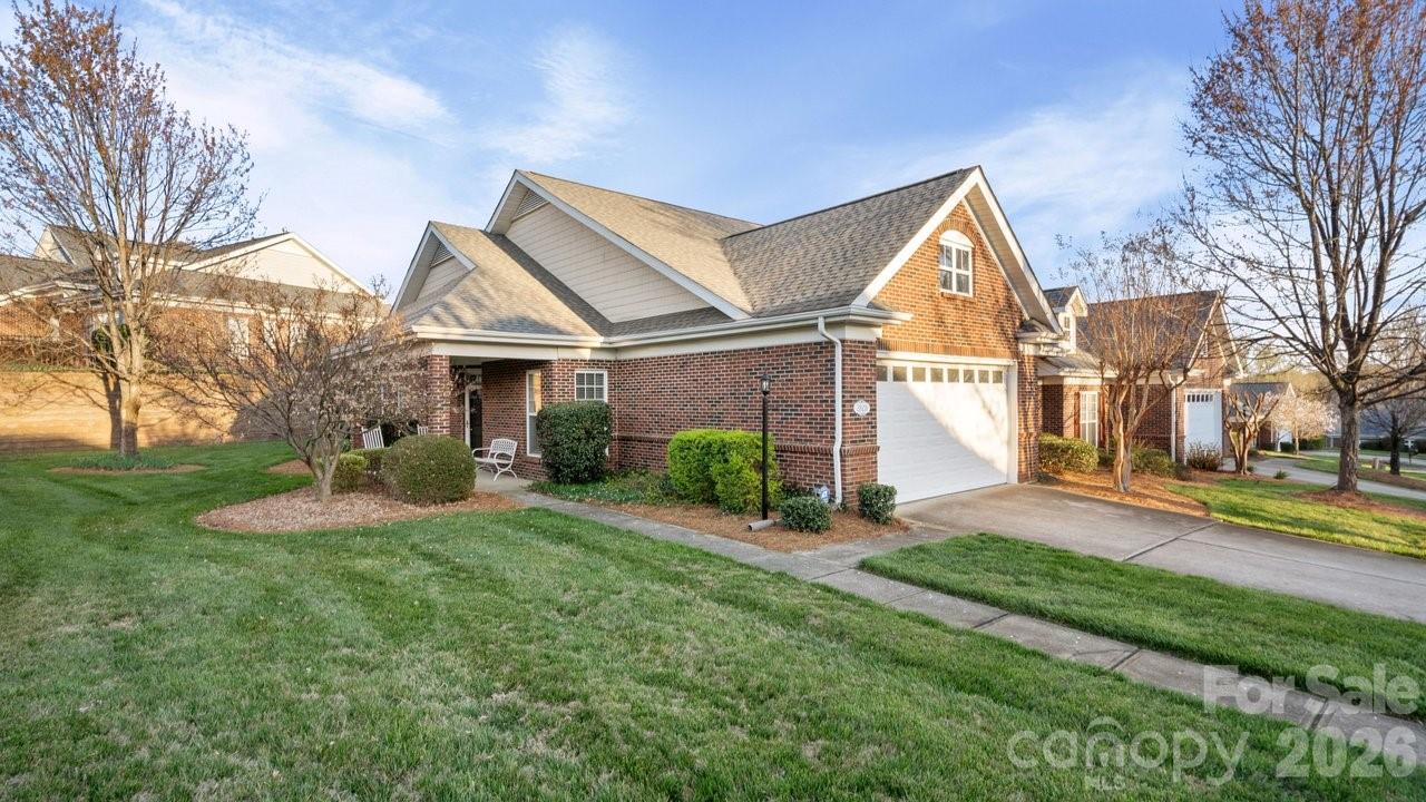 2820 Summer Valley Court — Charlotte