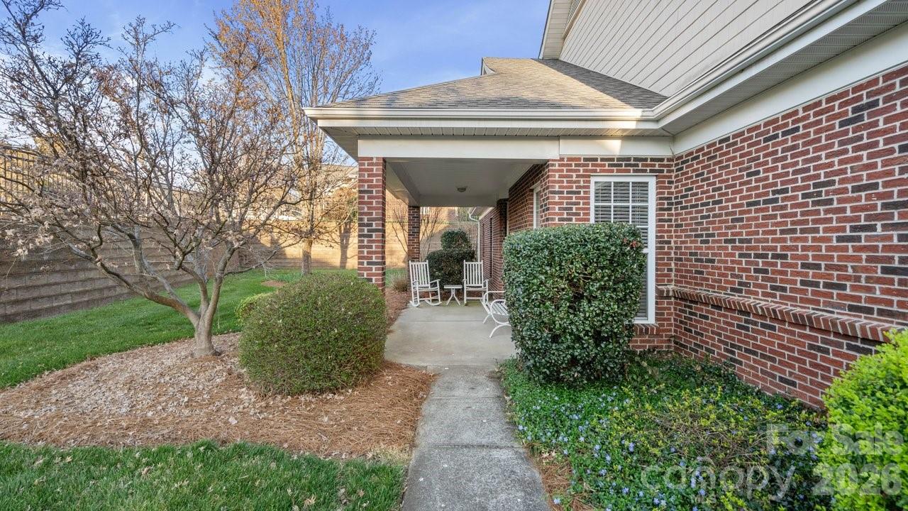 2820 Summer Valley Court — Charlotte