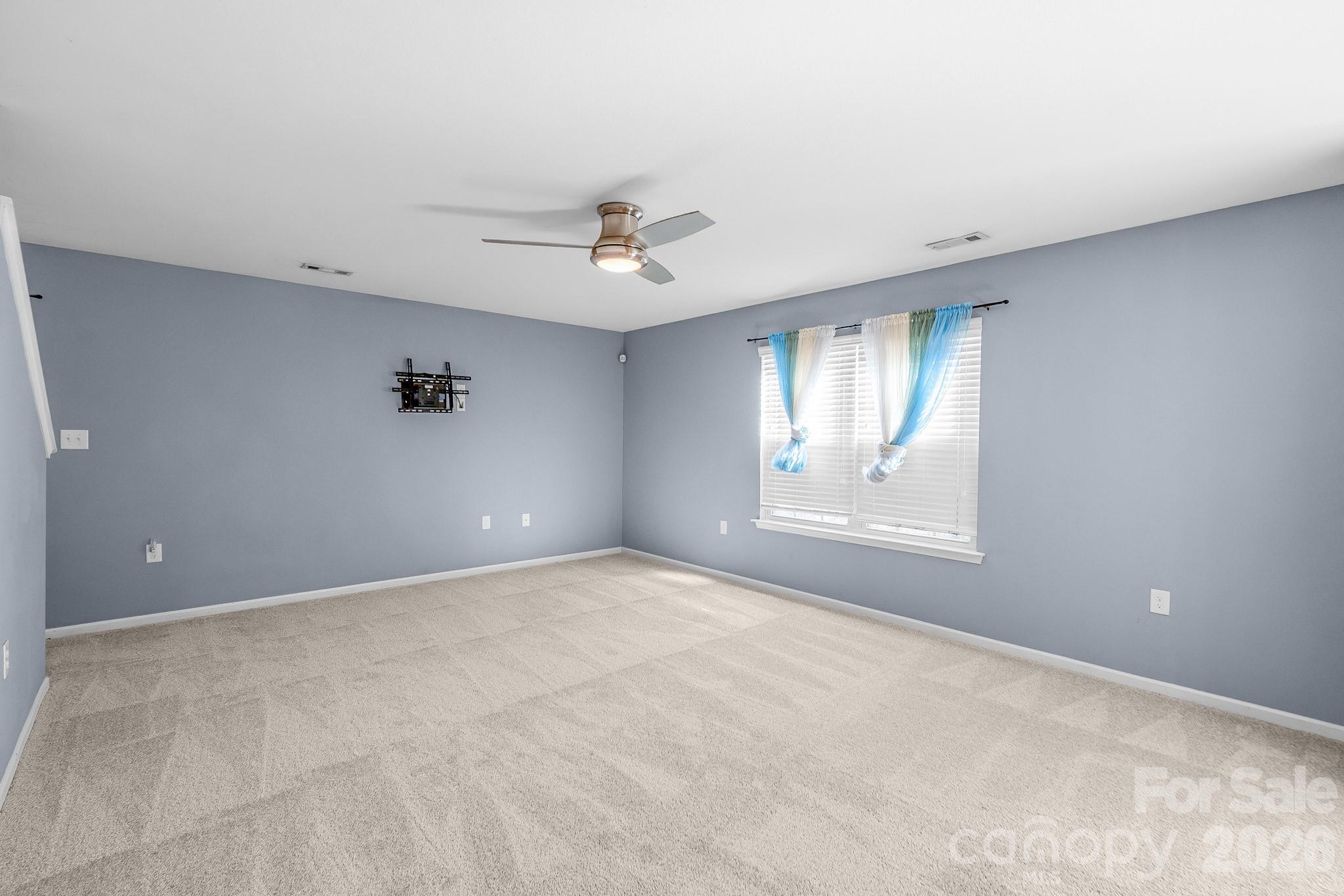 9520 Eagle Feathers Drive #154 — Charlotte
