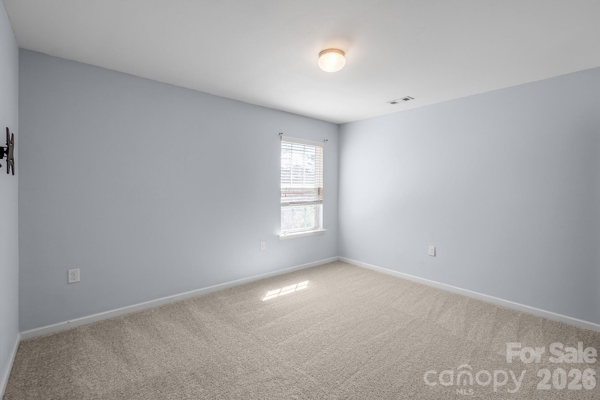 9520 Eagle Feathers Drive #154 — Charlotte