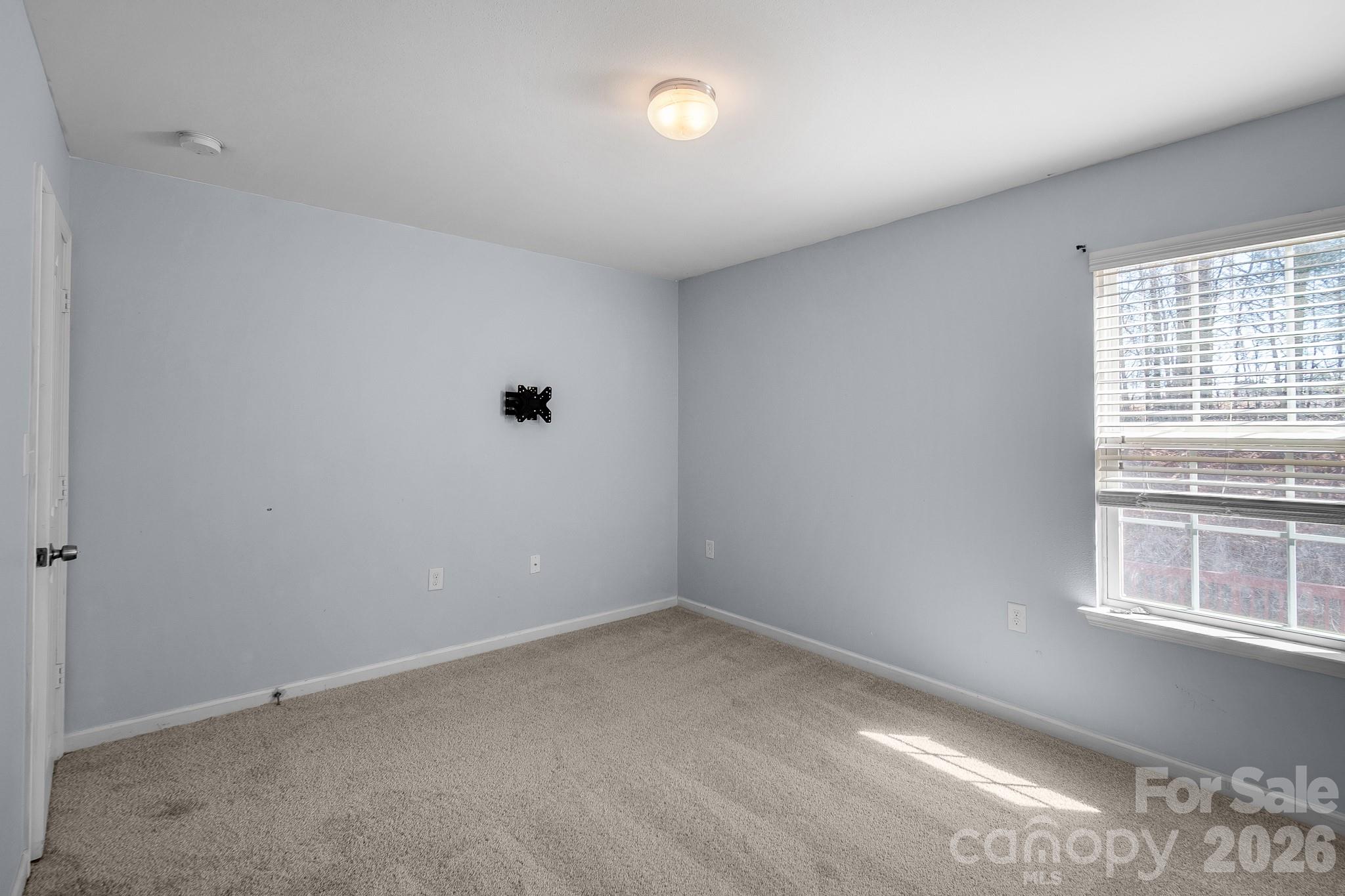 9520 Eagle Feathers Drive #154 — Charlotte