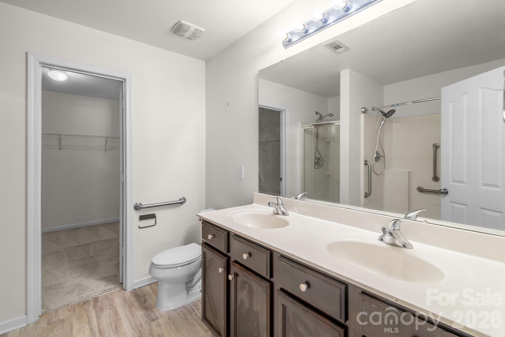 9520 Eagle Feathers Drive #154 — Charlotte