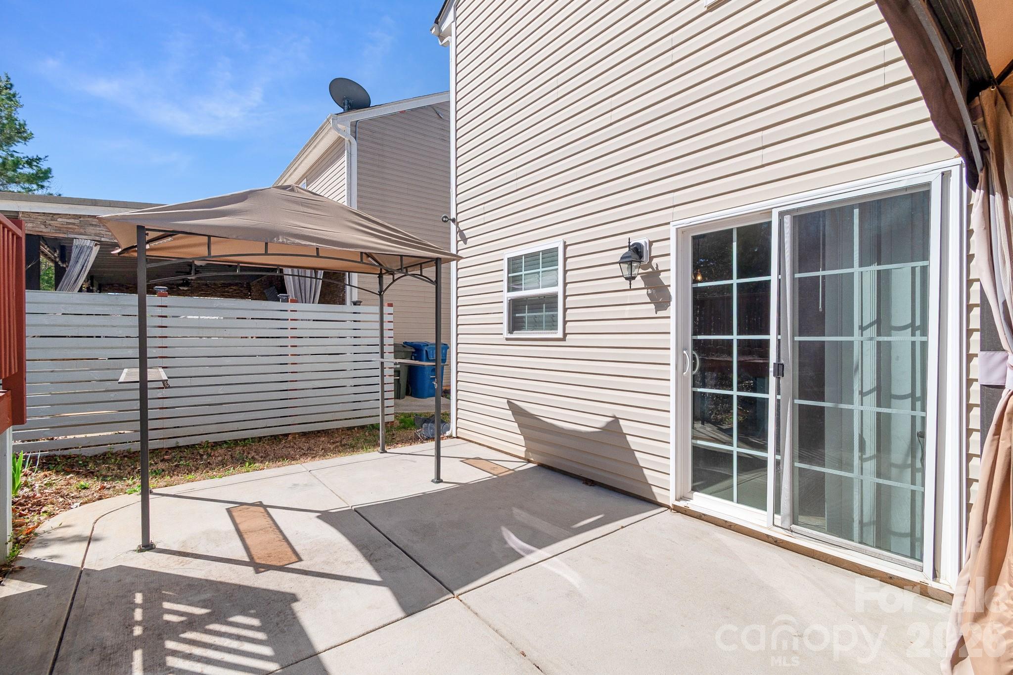 9520 Eagle Feathers Drive #154 — Charlotte