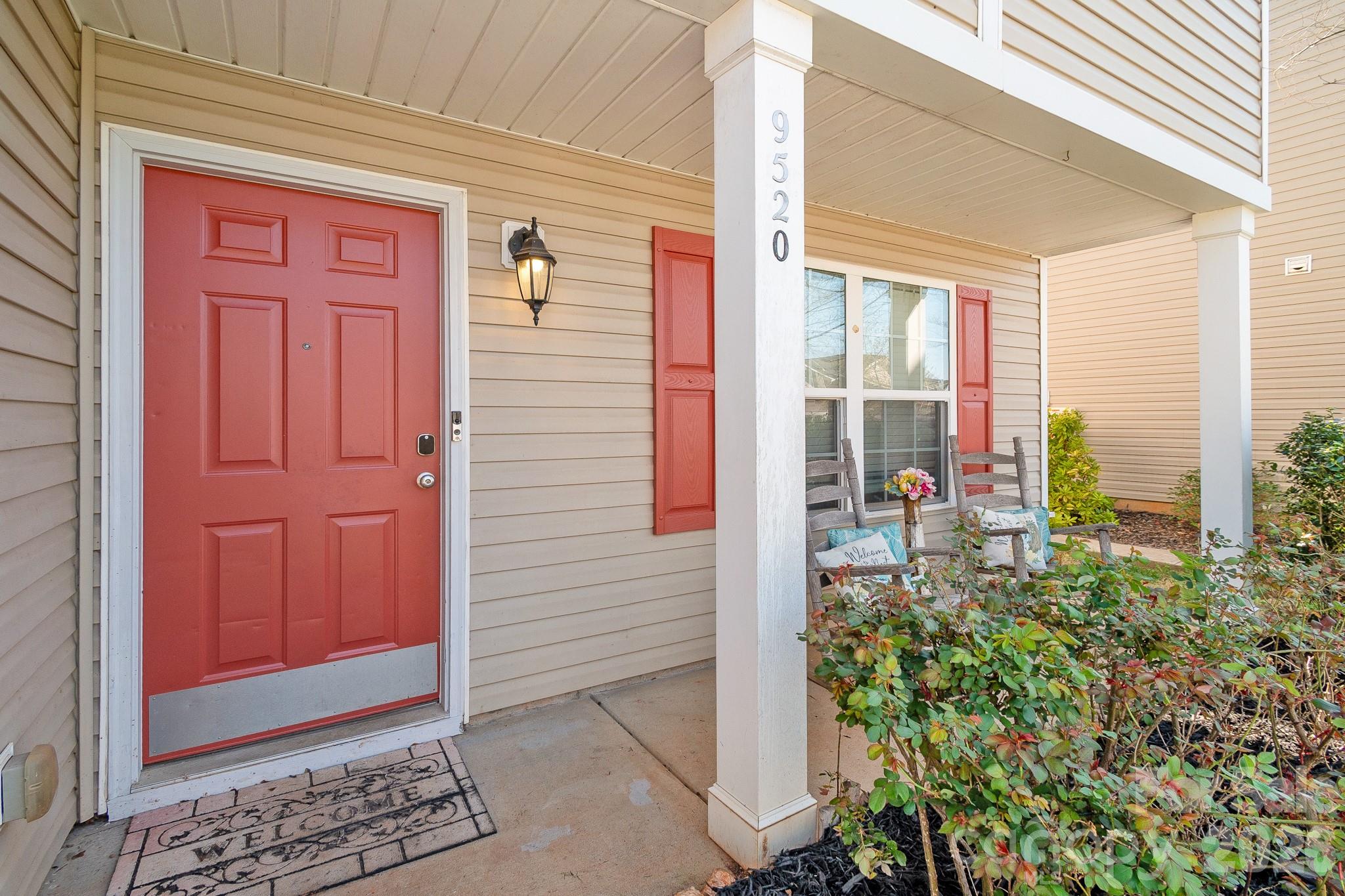 9520 Eagle Feathers Drive #154 — Charlotte