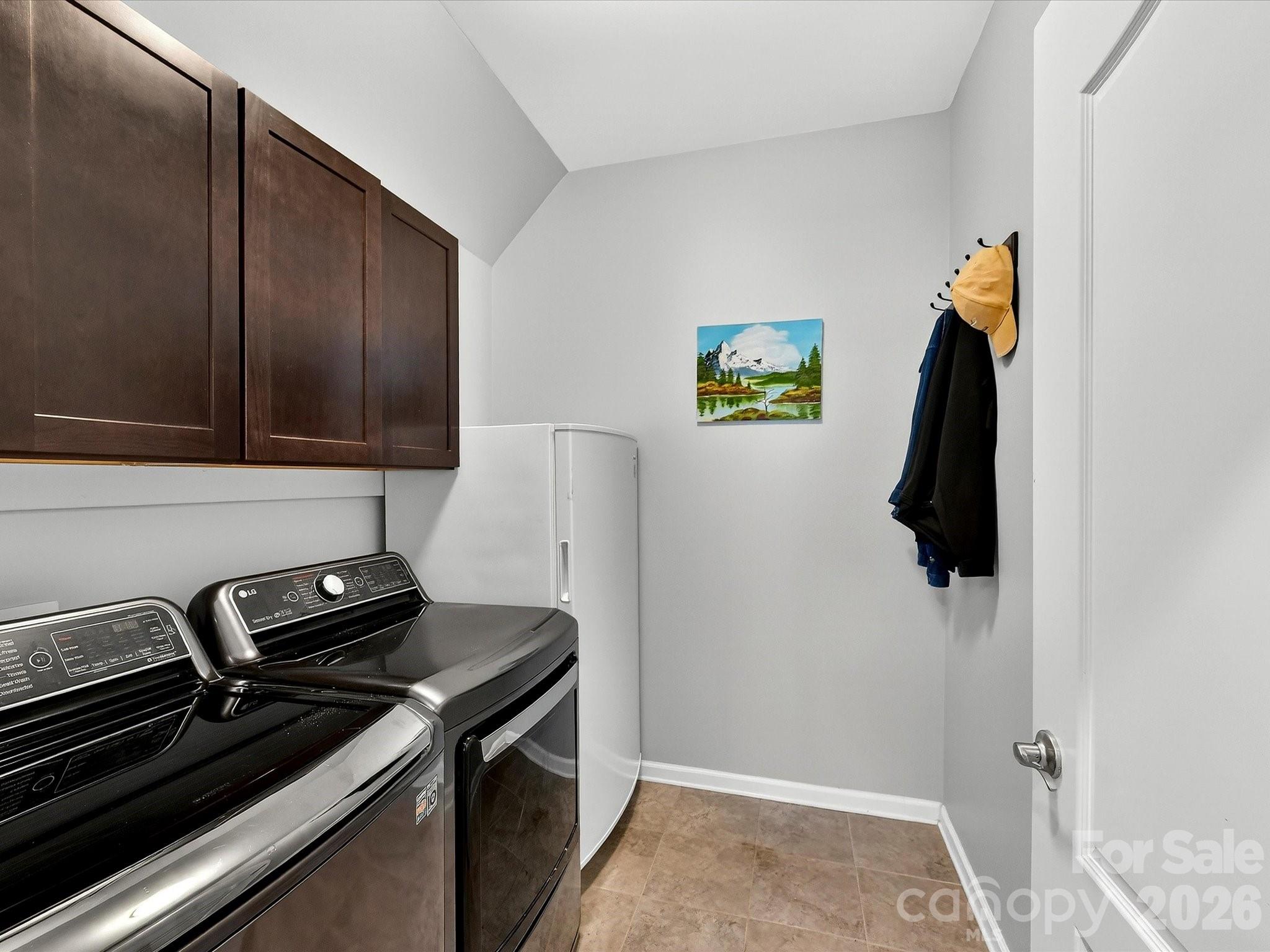 5095 Samoa Ridge Drive — Lancaster