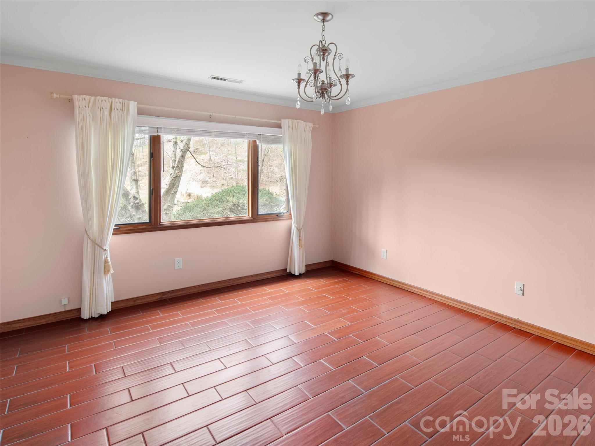 15 Ridge Terrace — Asheville