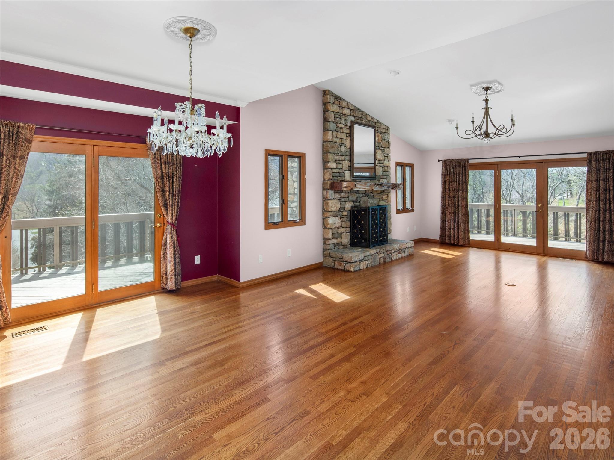 15 Ridge Terrace — Asheville