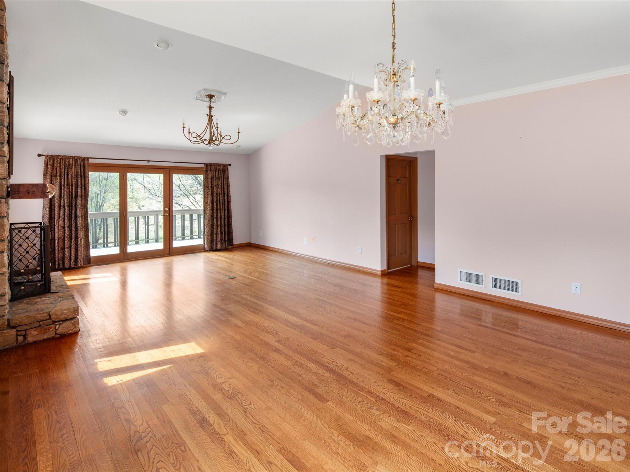 15 Ridge Terrace — Asheville