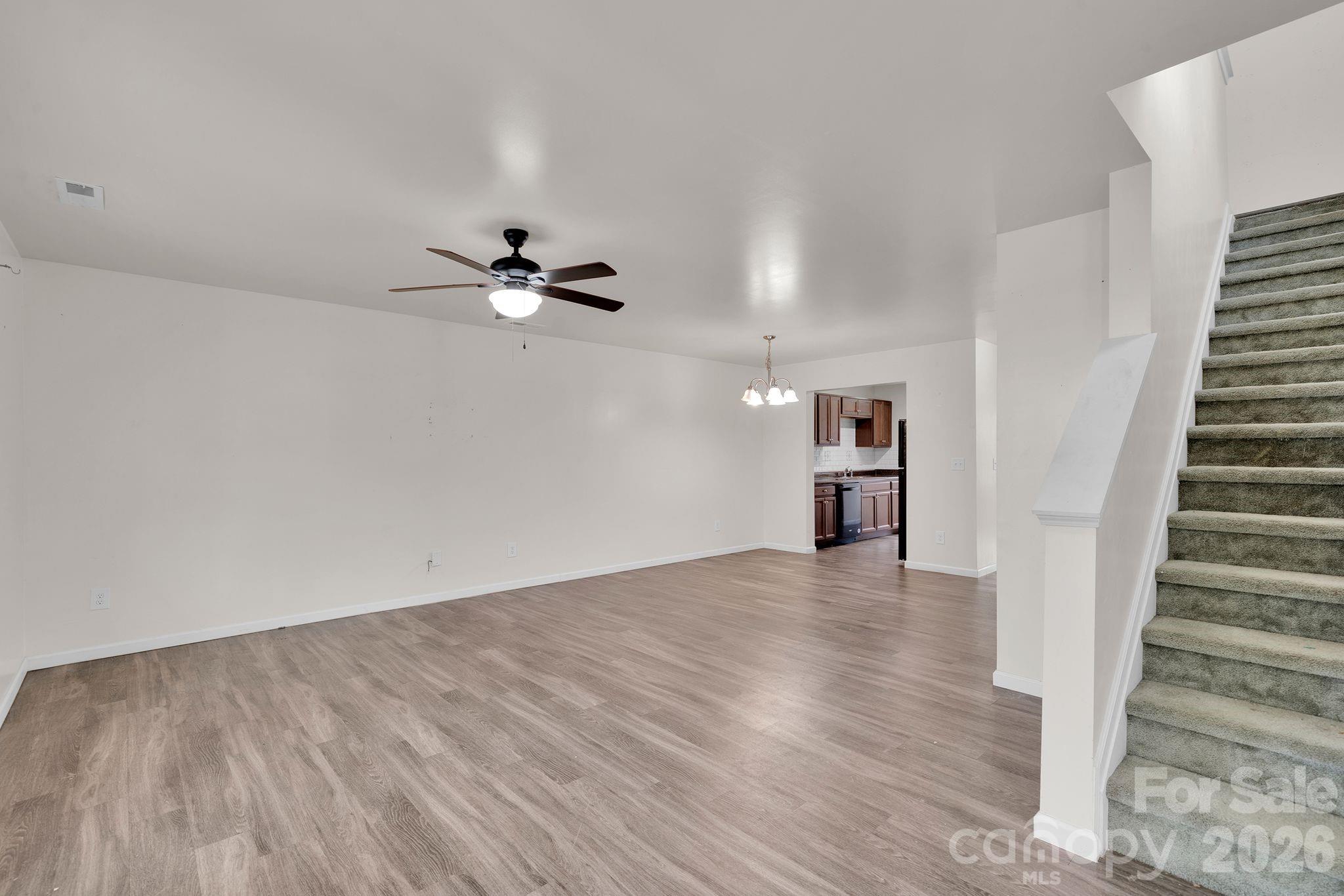 372 E Mills Avenue — Mooresville
