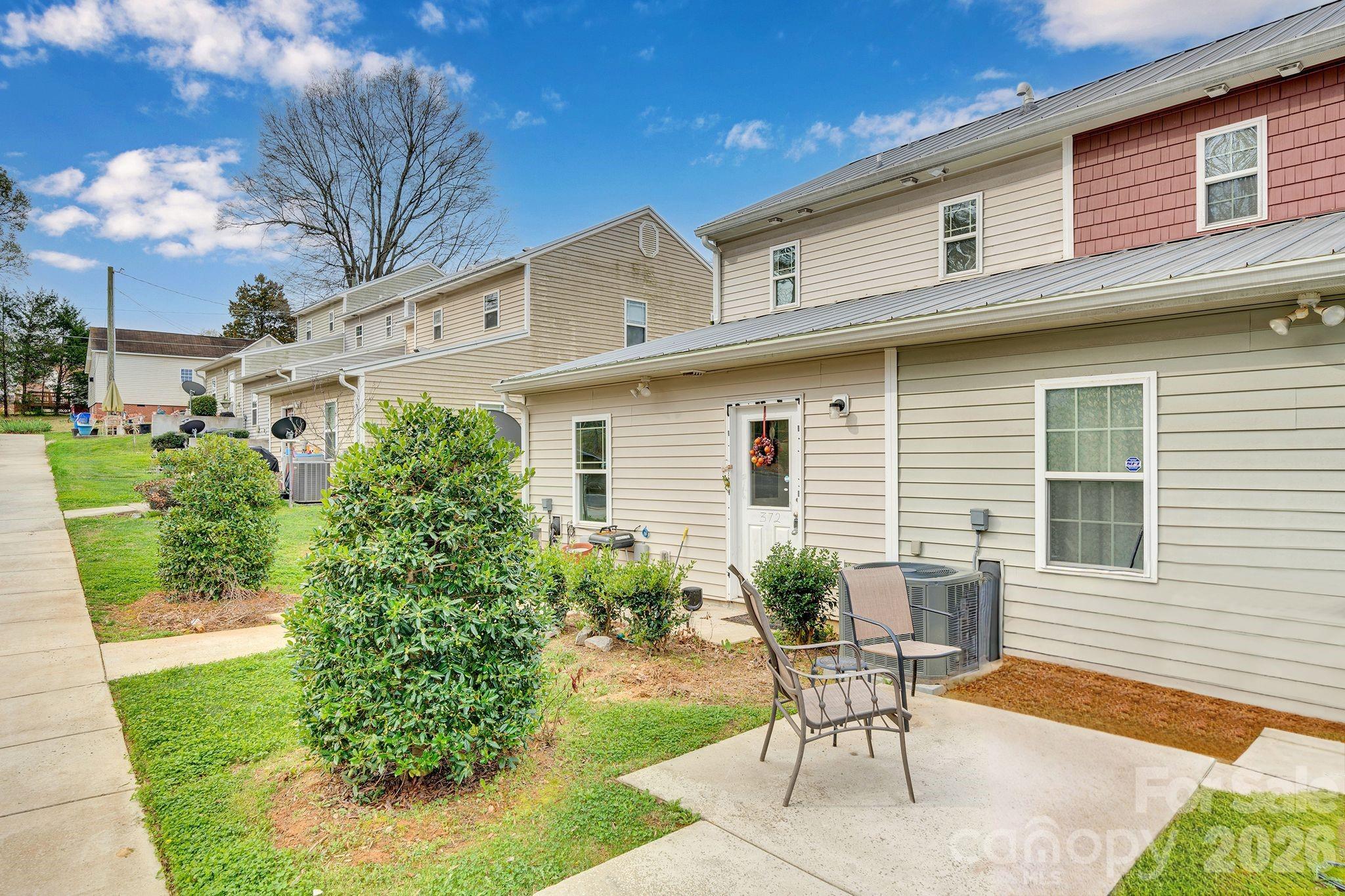 372 E Mills Avenue — Mooresville