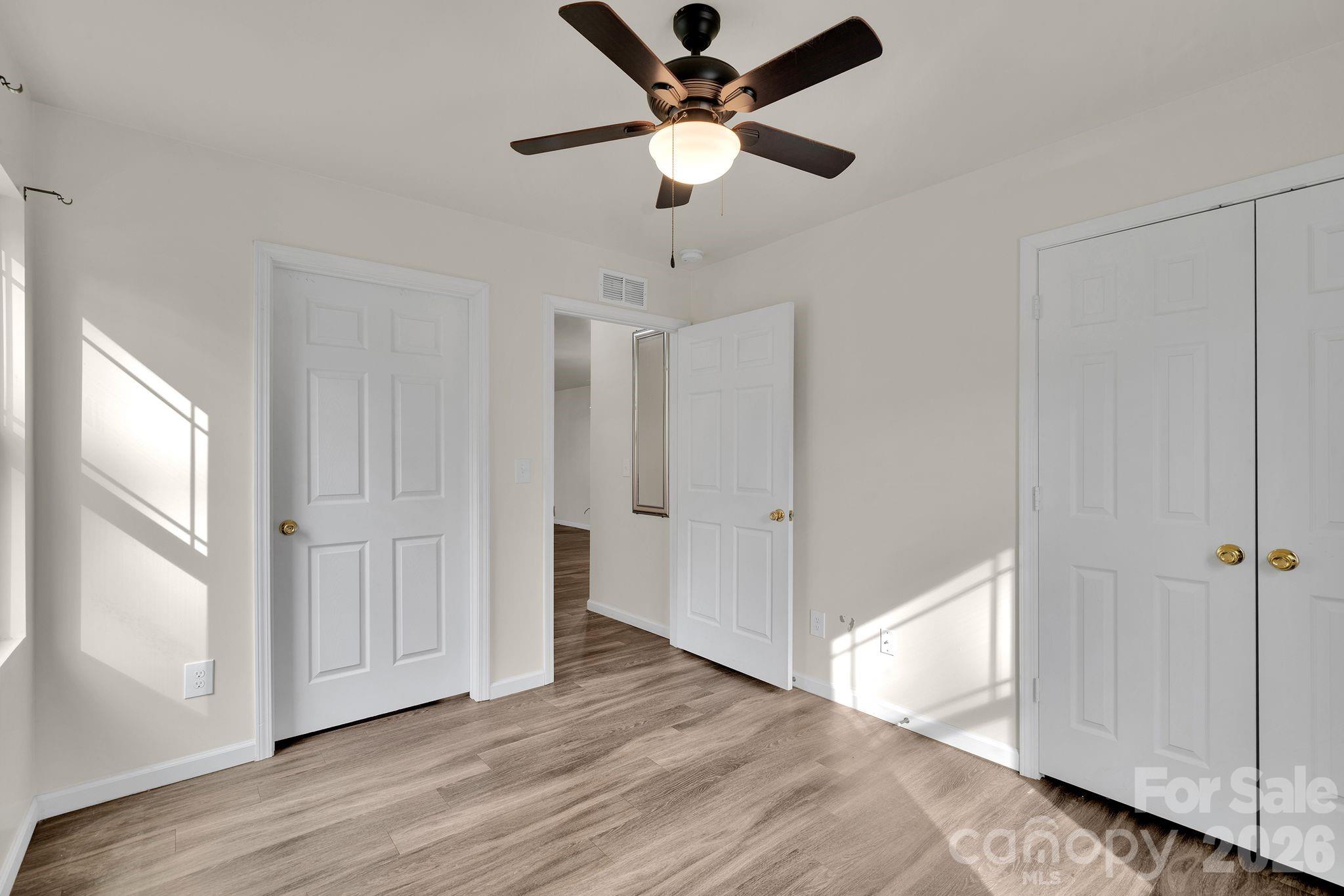 372 E Mills Avenue — Mooresville