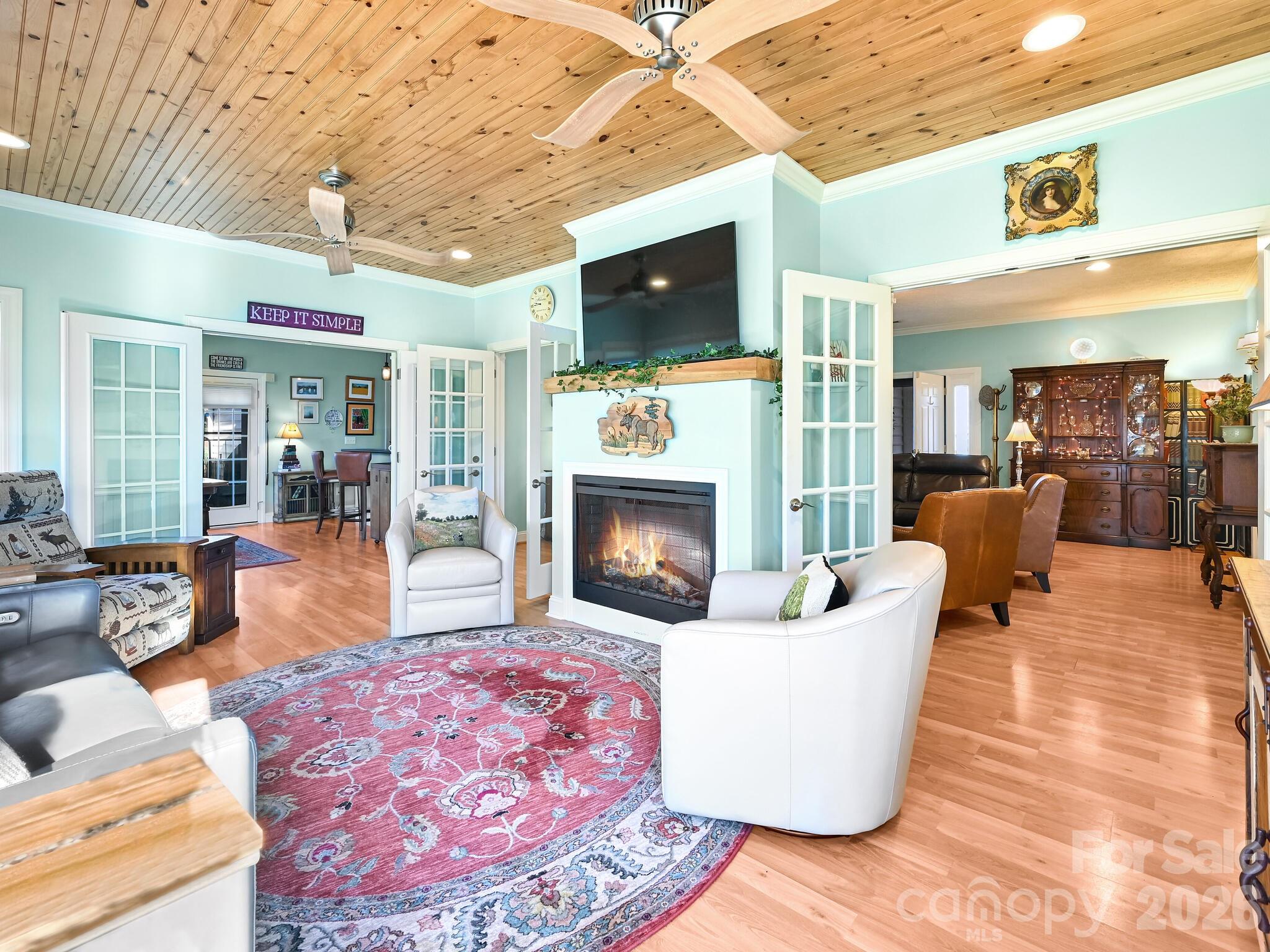 653 High Quarry Road — Hendersonville