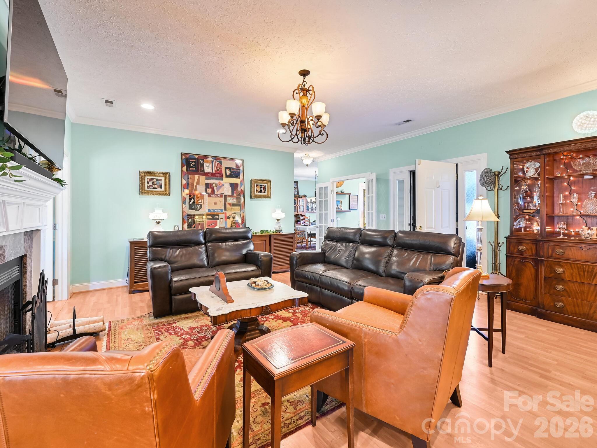 653 High Quarry Road — Hendersonville
