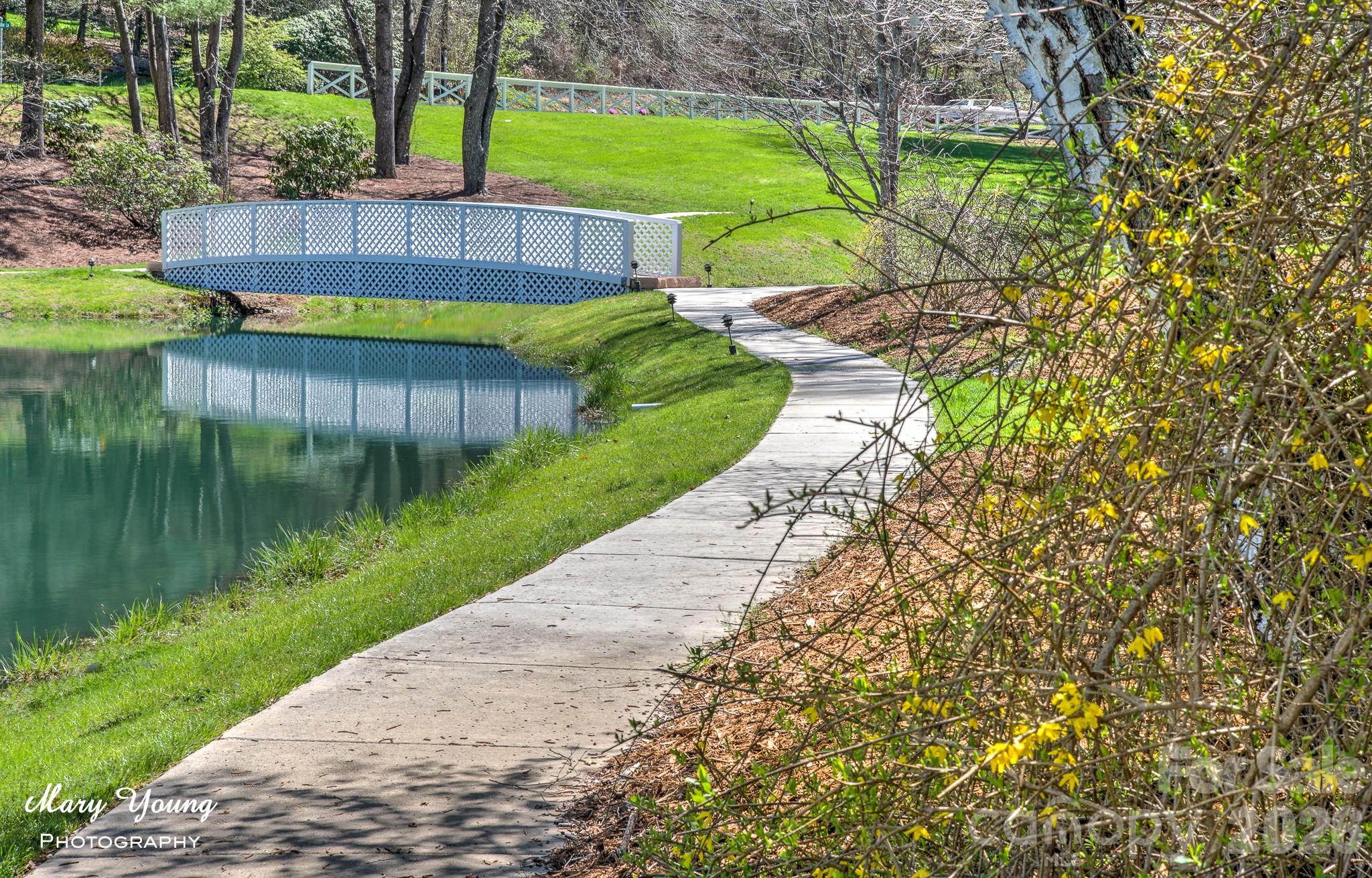 653 High Quarry Road — Hendersonville