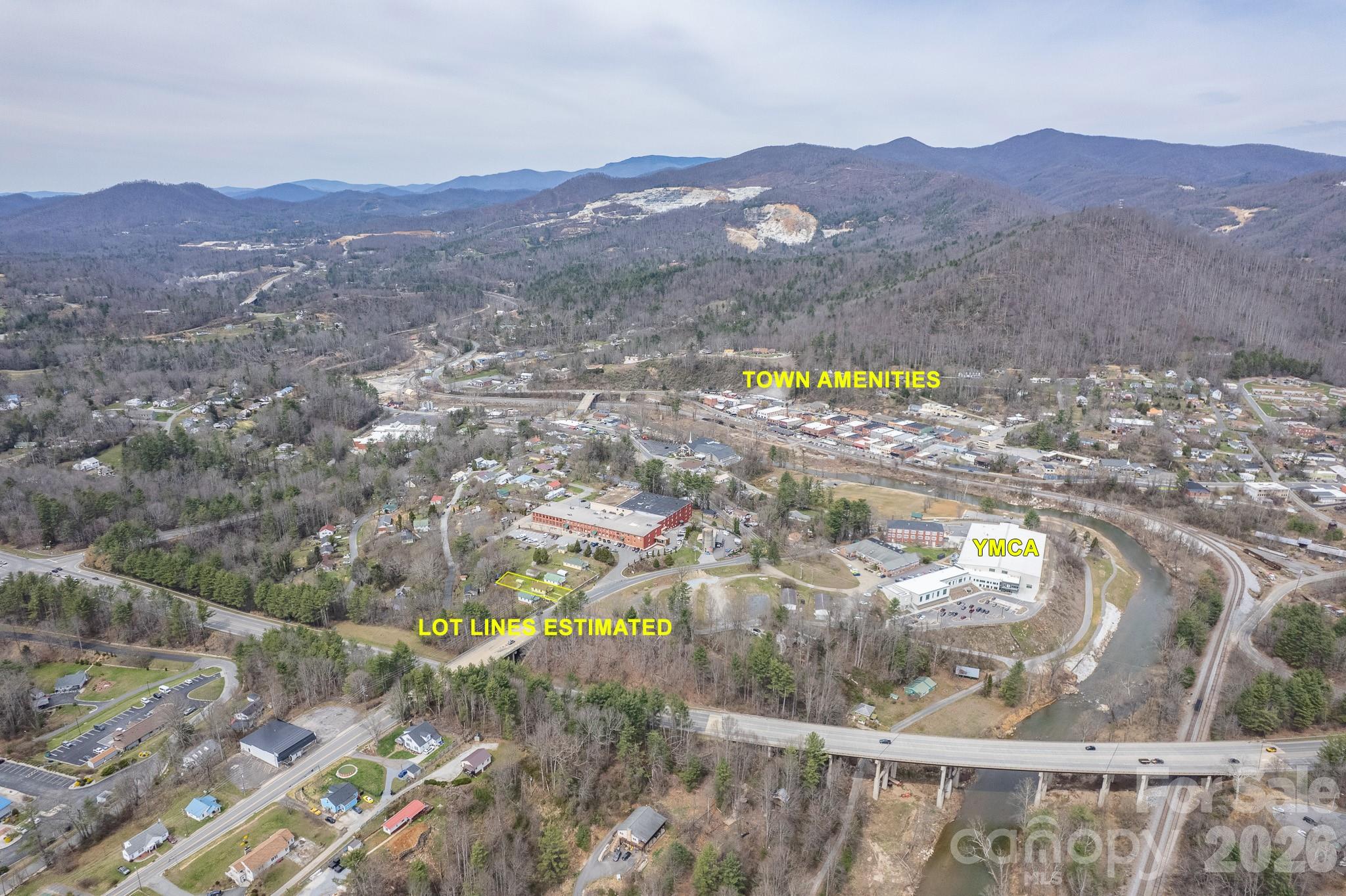 400 Summit Avenue — Spruce Pine