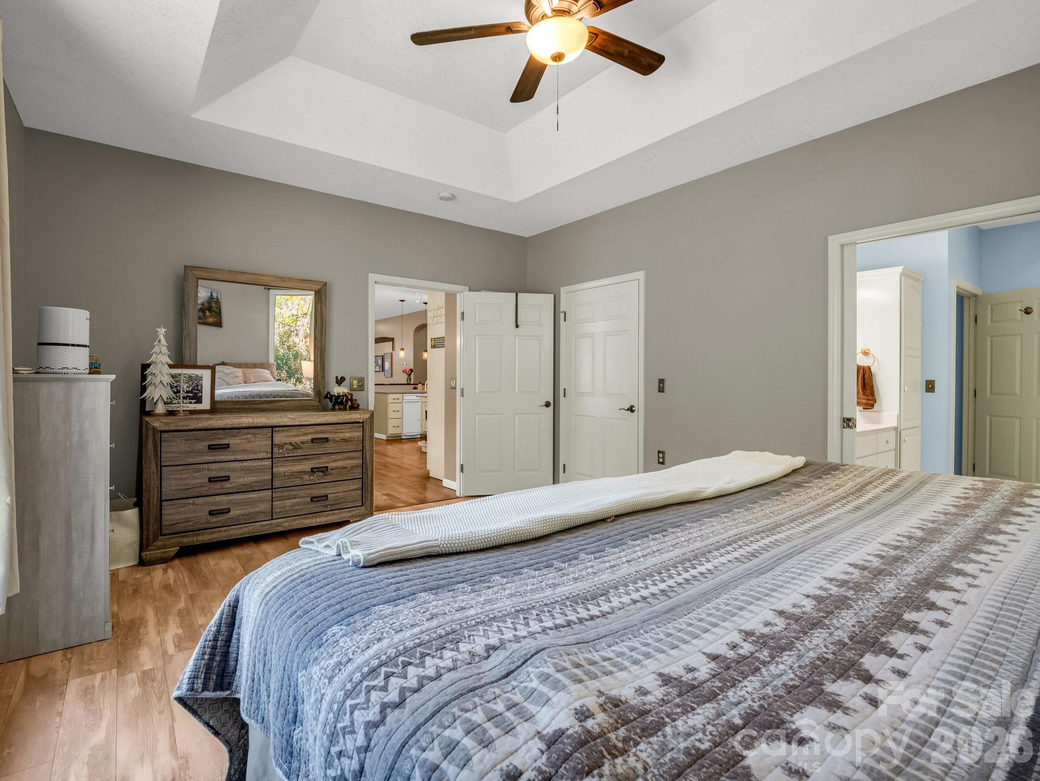1424 Wolfpen Road — Old Fort