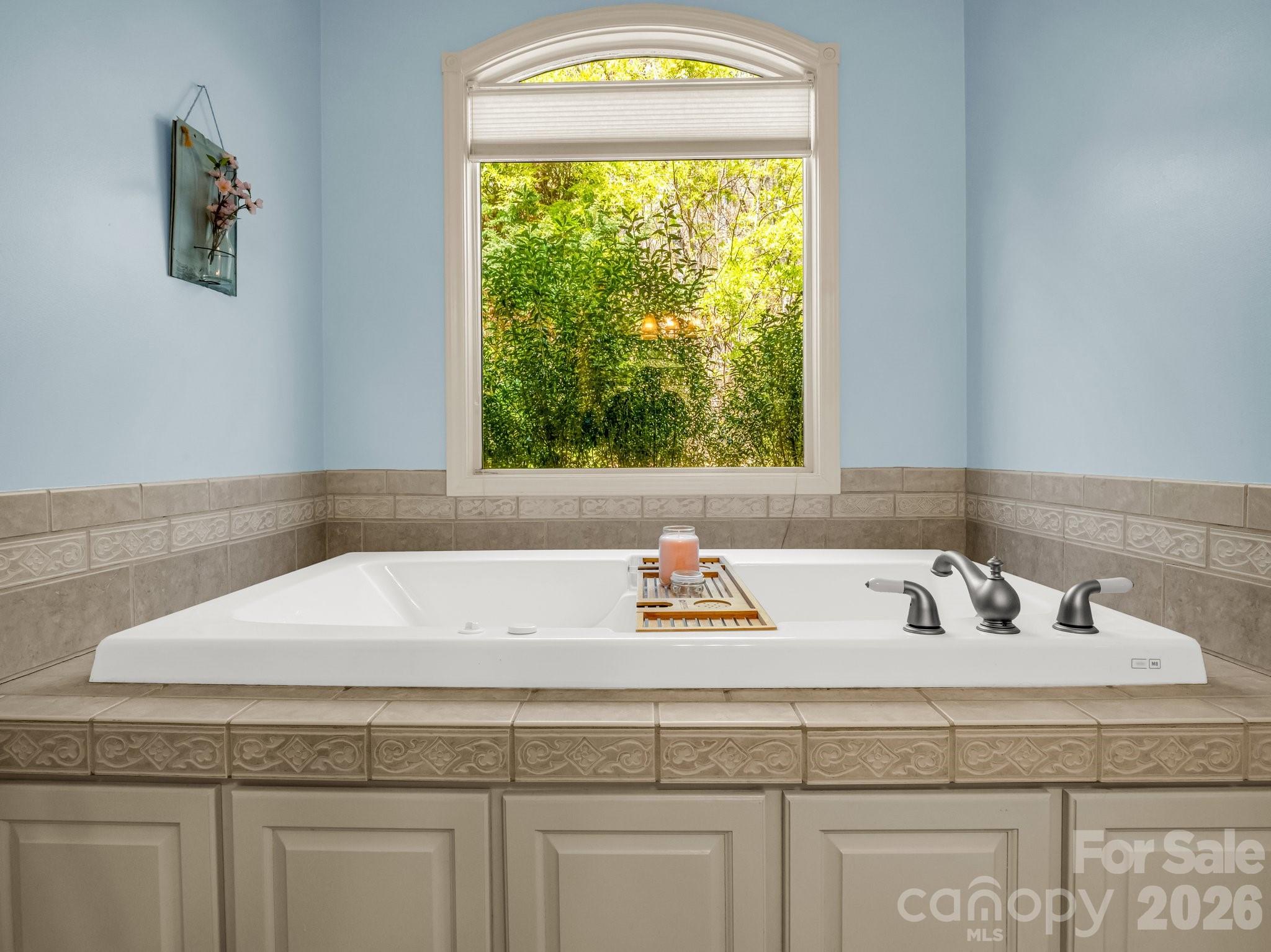 1424 Wolfpen Road — Old Fort