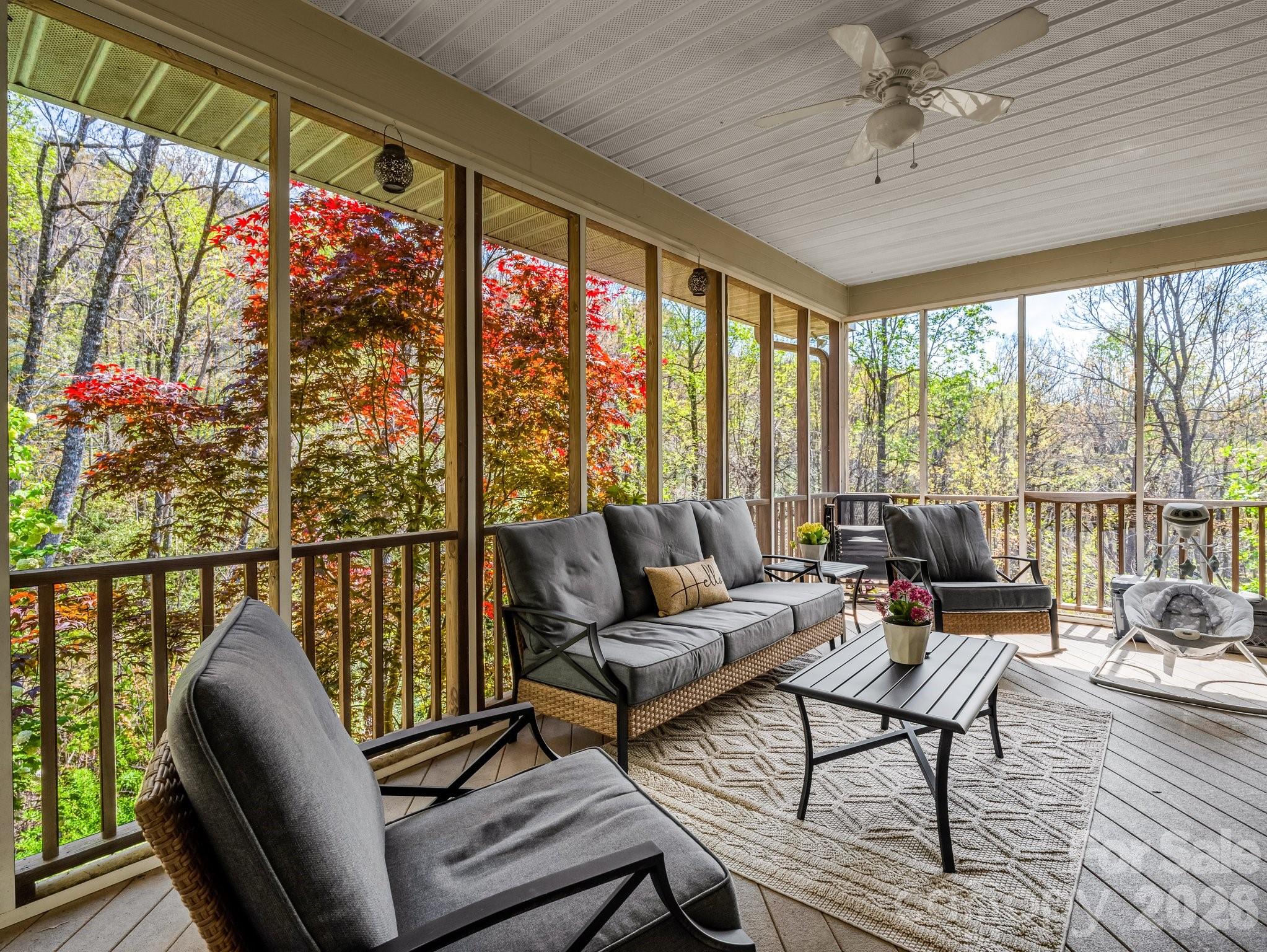 1424 Wolfpen Road — Old Fort