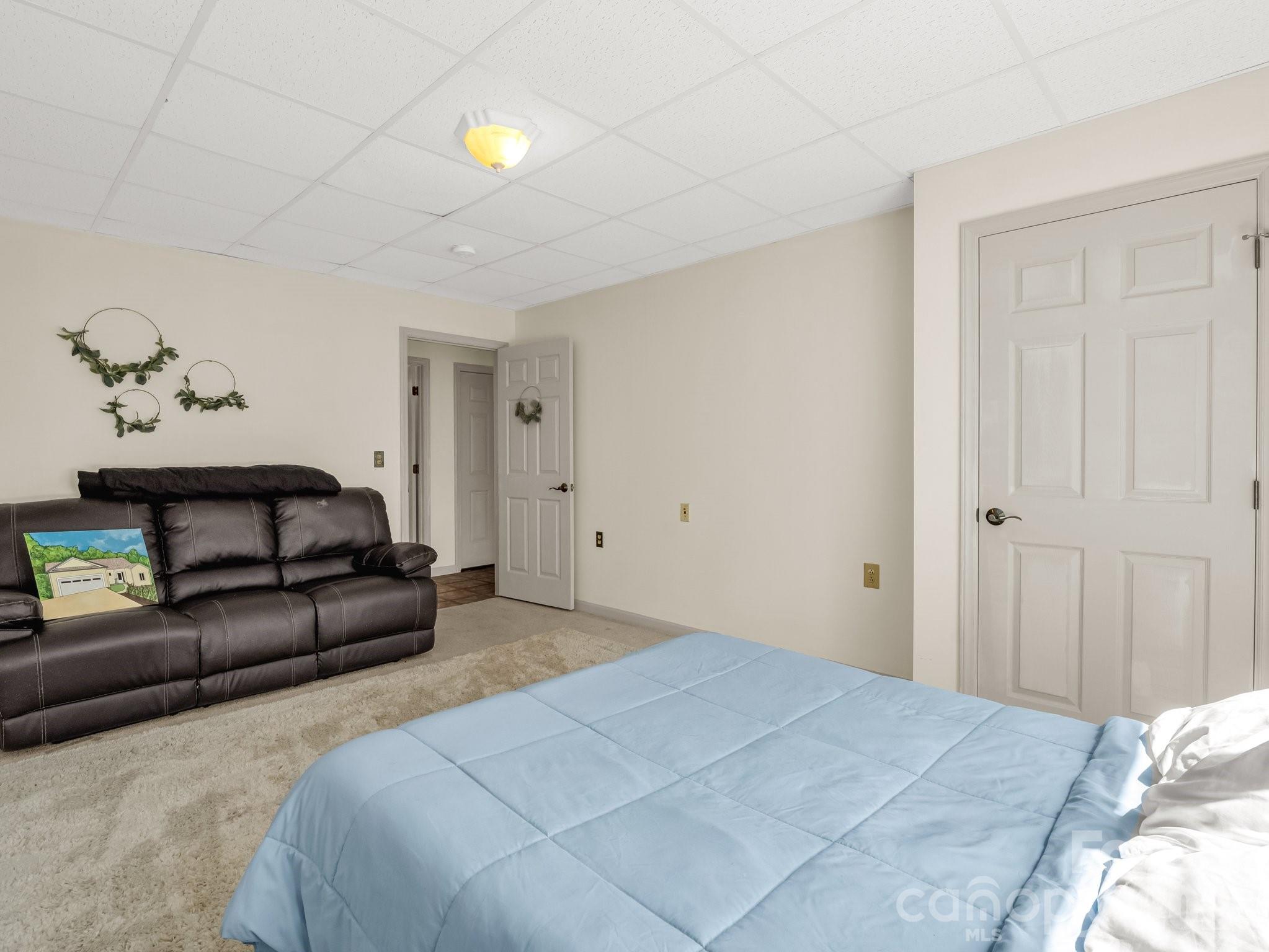1424 Wolfpen Road — Old Fort