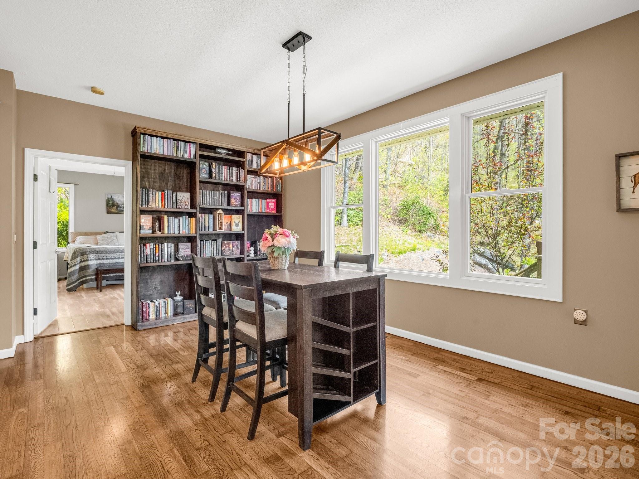 1424 Wolfpen Road — Old Fort