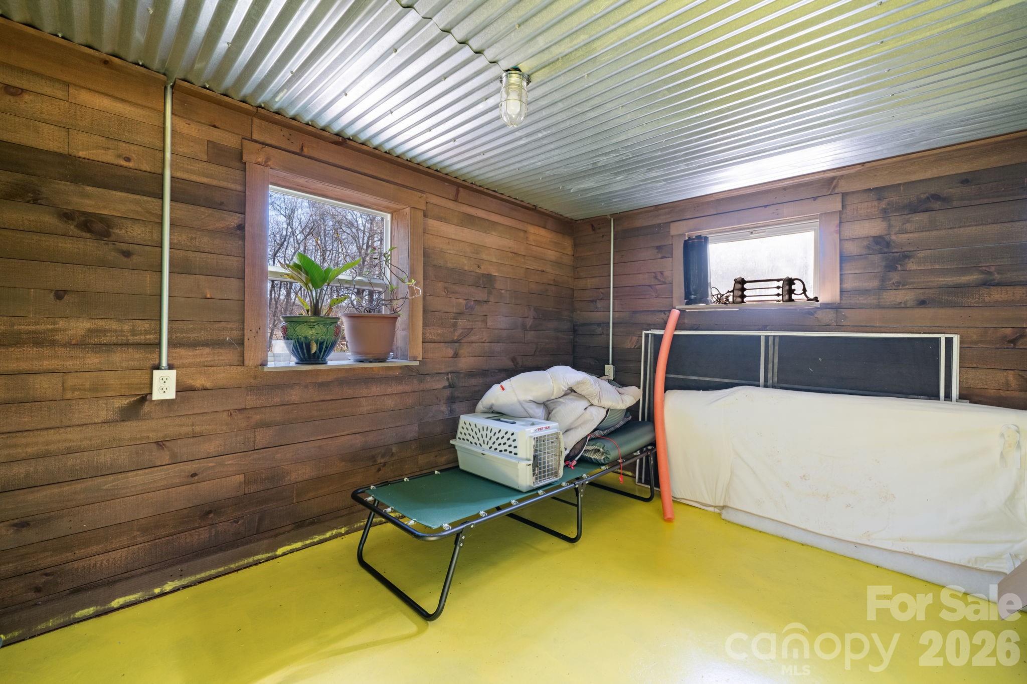 3358 Falling Creek Road — Hickory