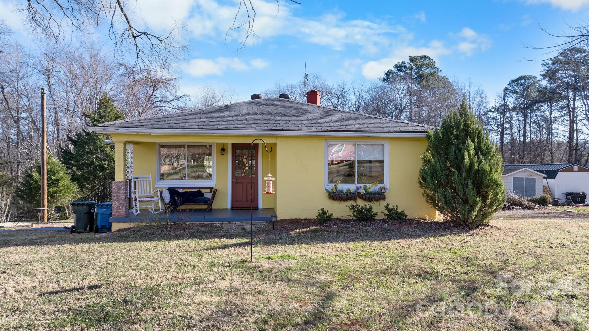 3358 Falling Creek Road — Hickory