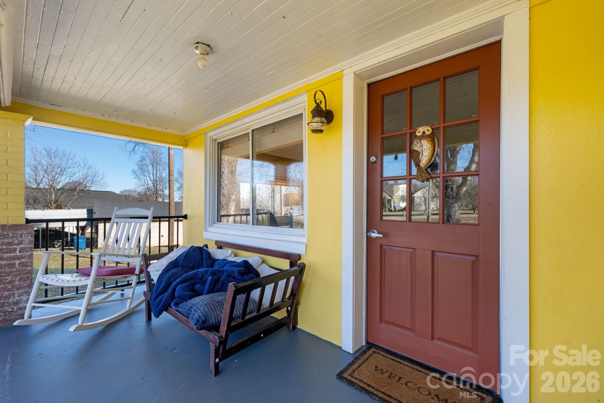 3358 Falling Creek Road — Hickory