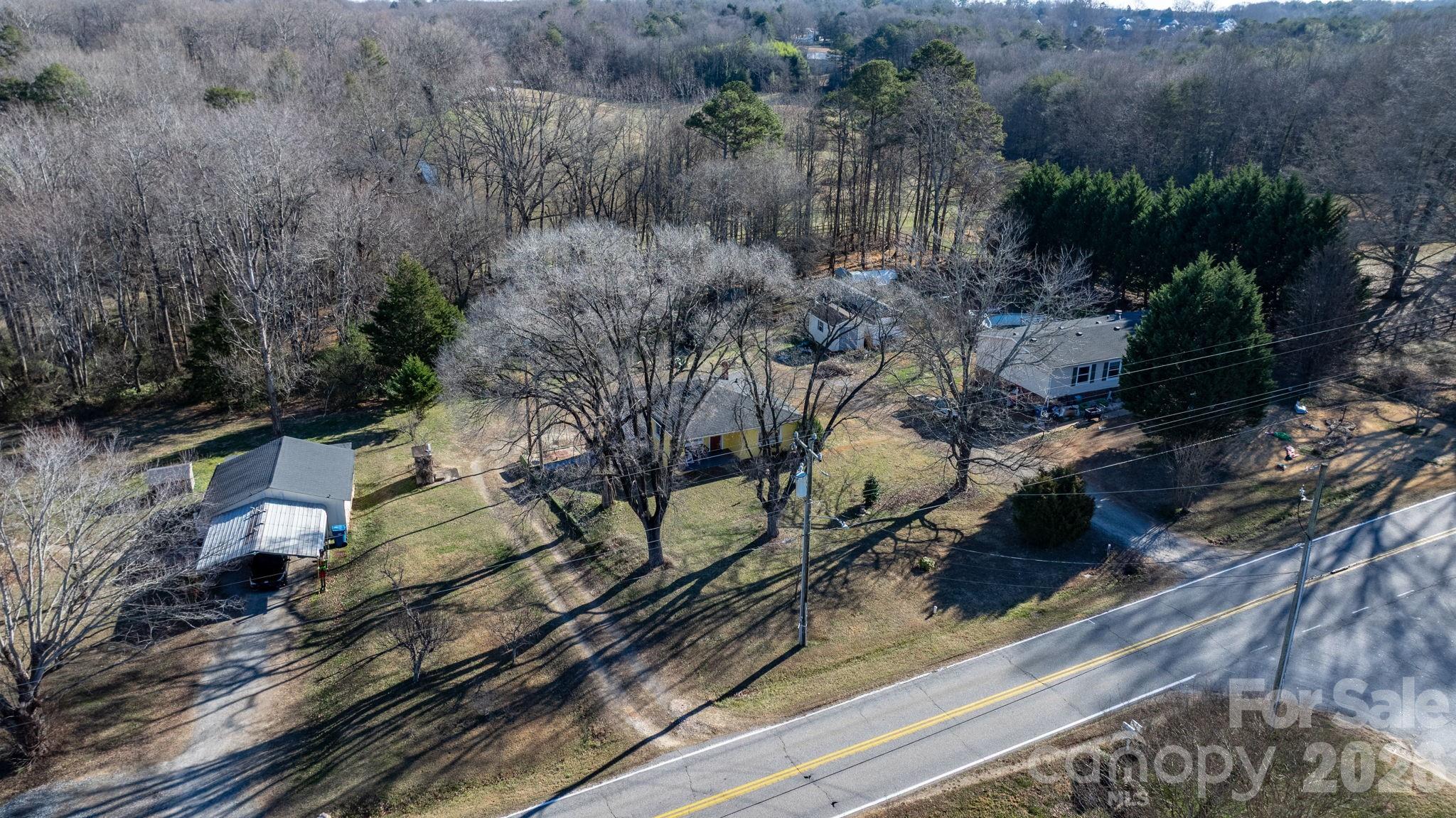 3358 Falling Creek Road — Hickory