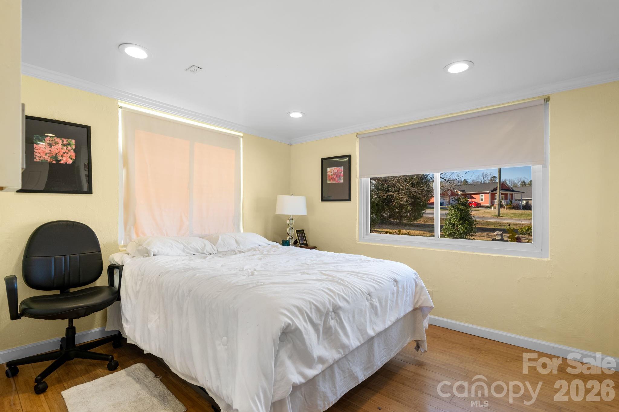 3358 Falling Creek Road — Hickory