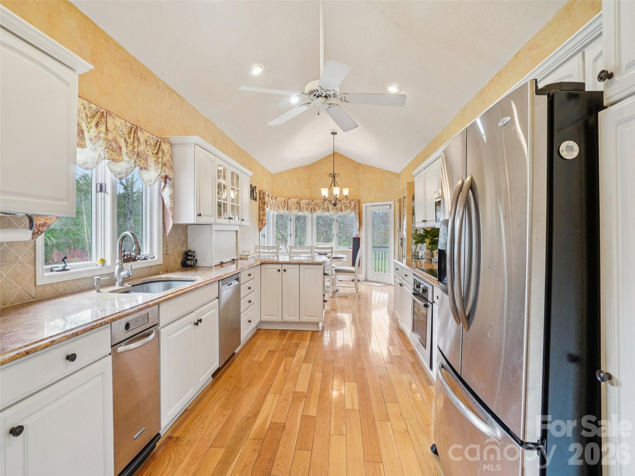 38 Highland Pointe Drive — Weaverville