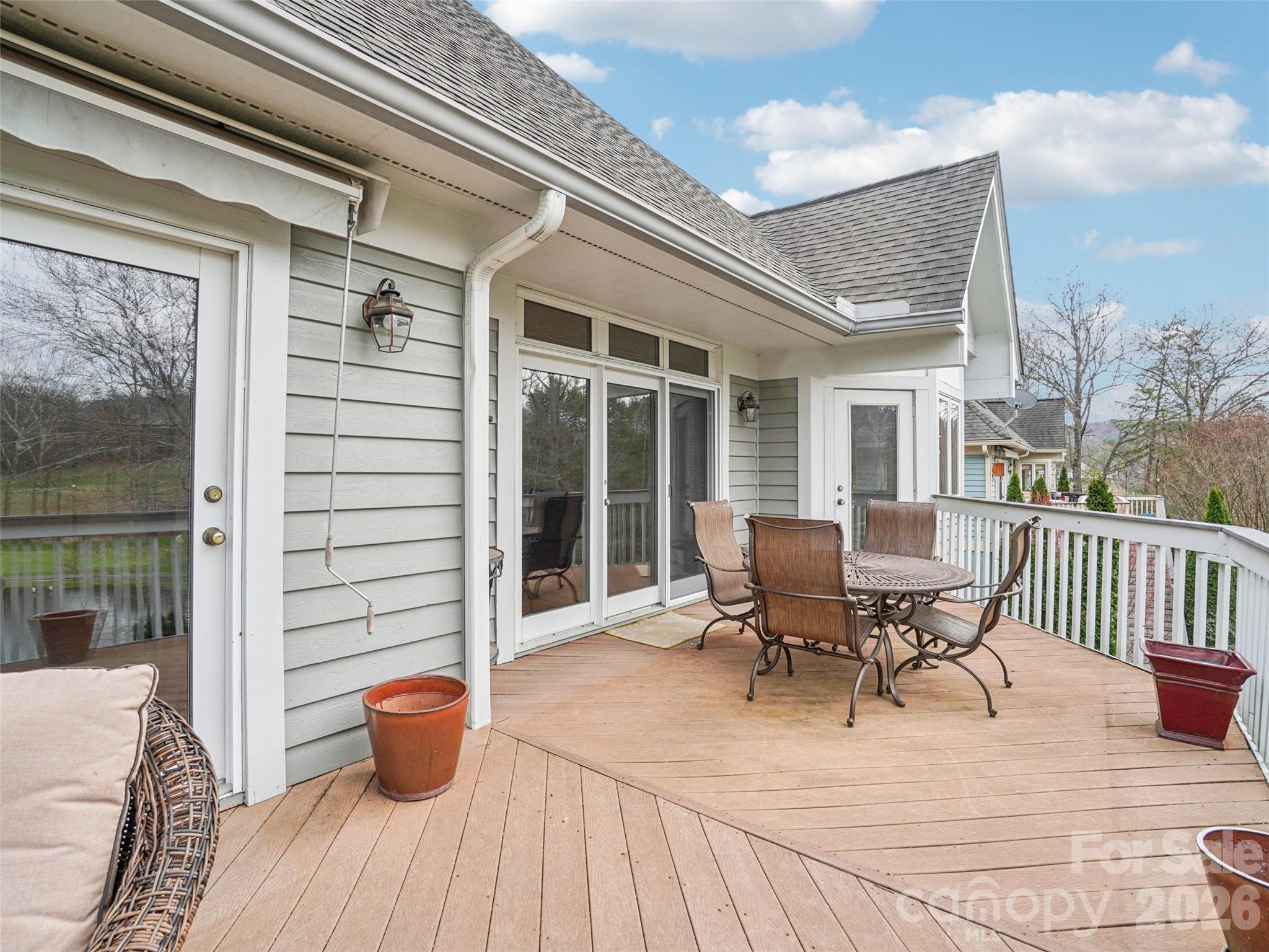 38 Highland Pointe Drive — Weaverville