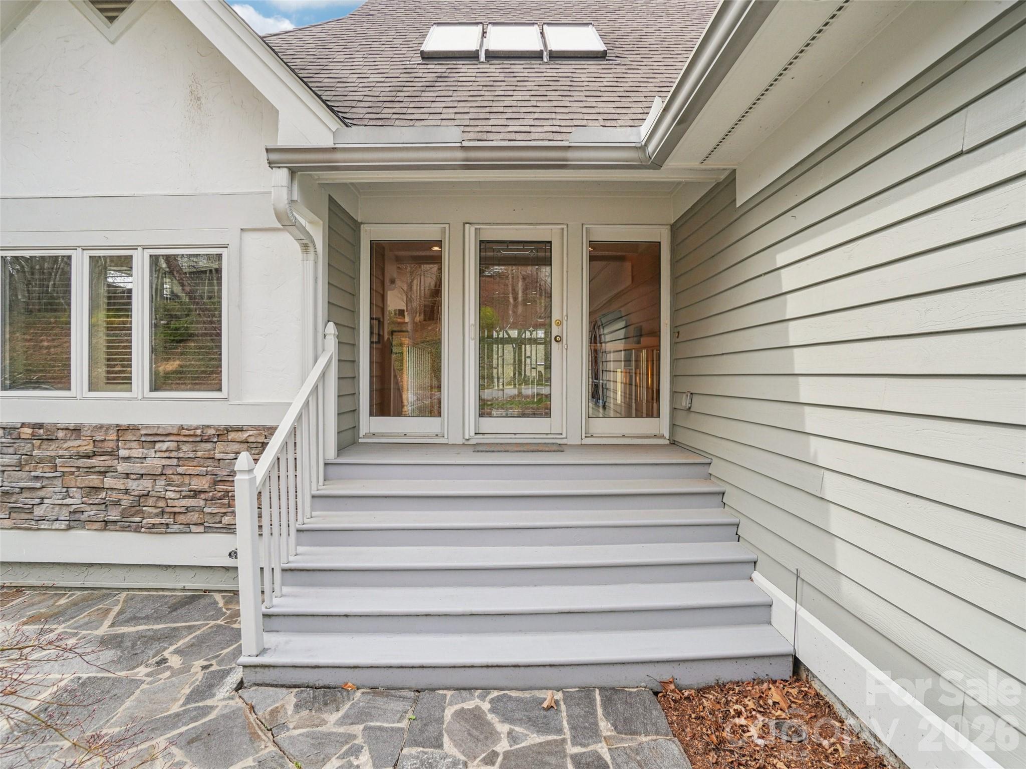 38 Highland Pointe Drive — Weaverville