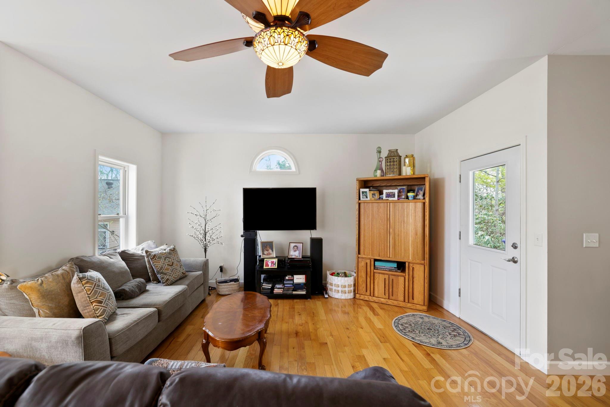 11 Starlight Drive — Black Mountain