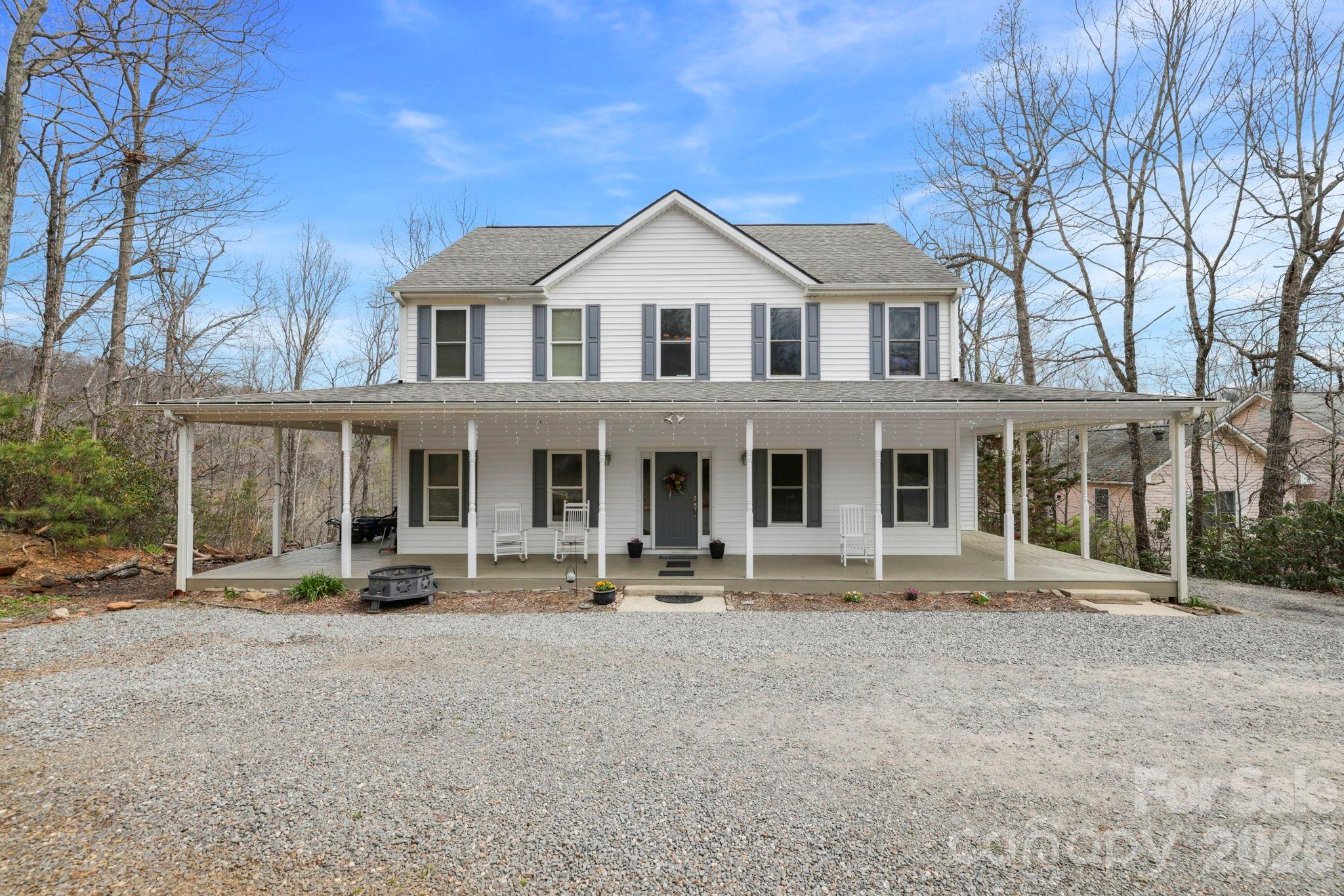 11 Starlight Drive — Black Mountain