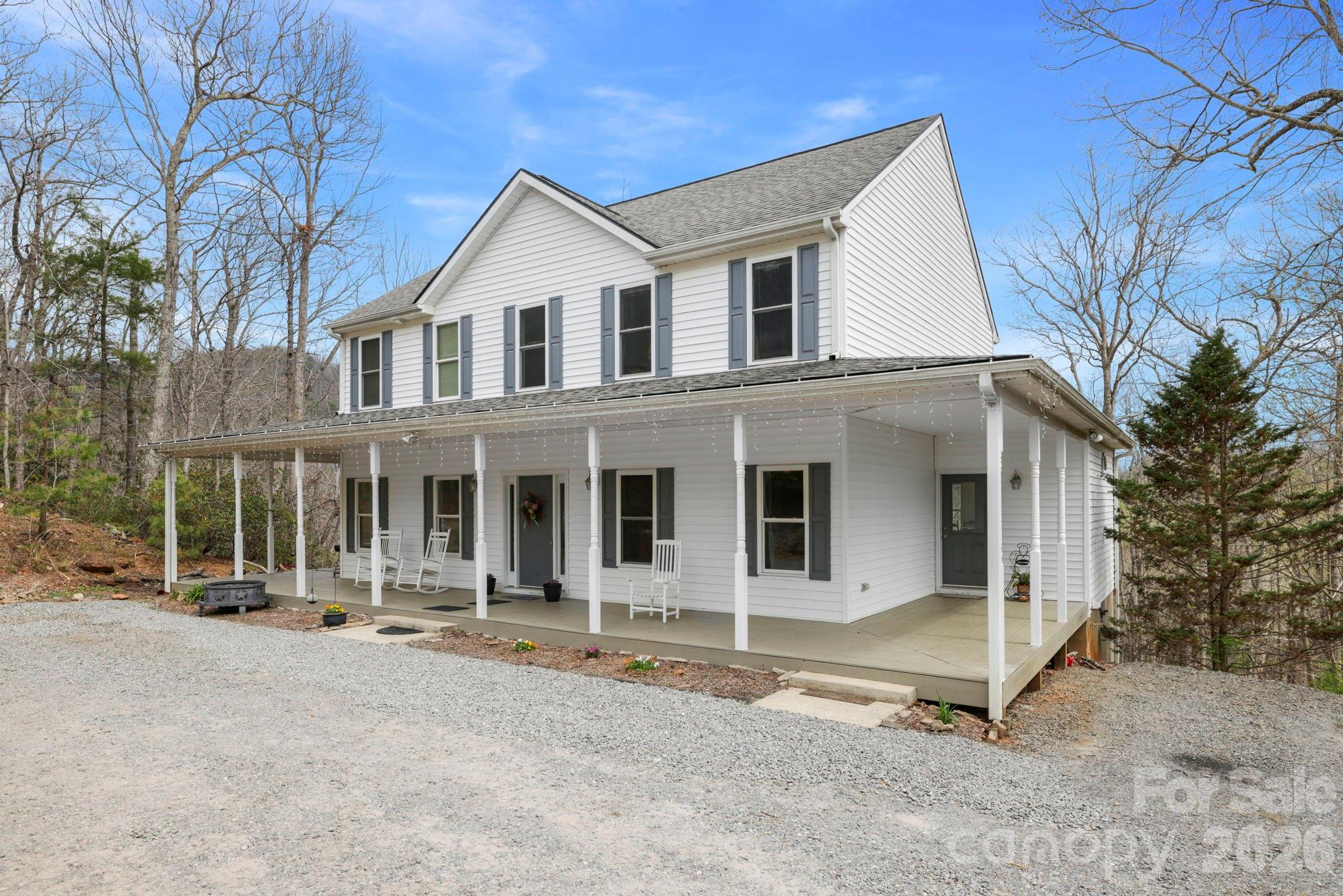 11 Starlight Drive — Black Mountain