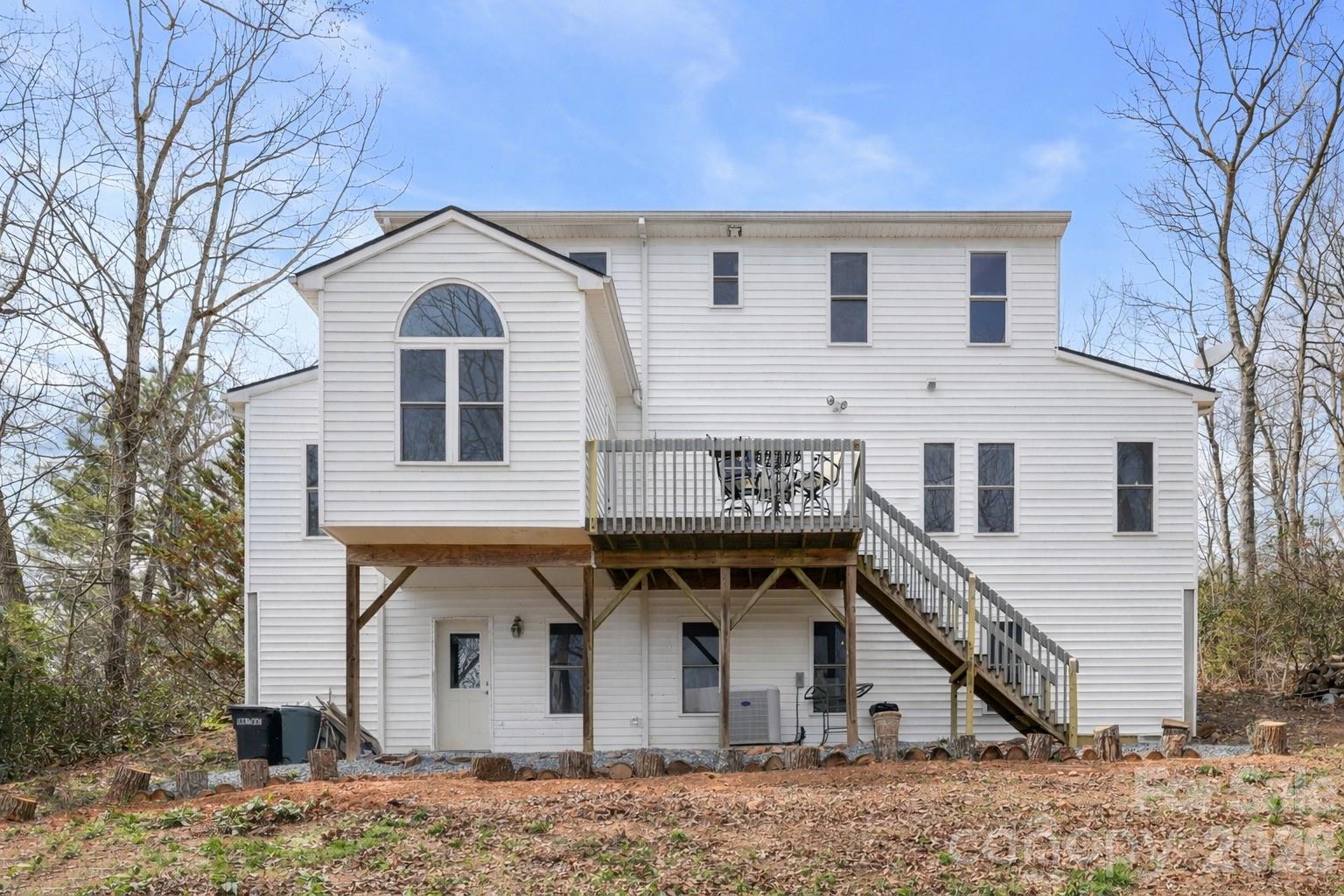 11 Starlight Drive — Black Mountain